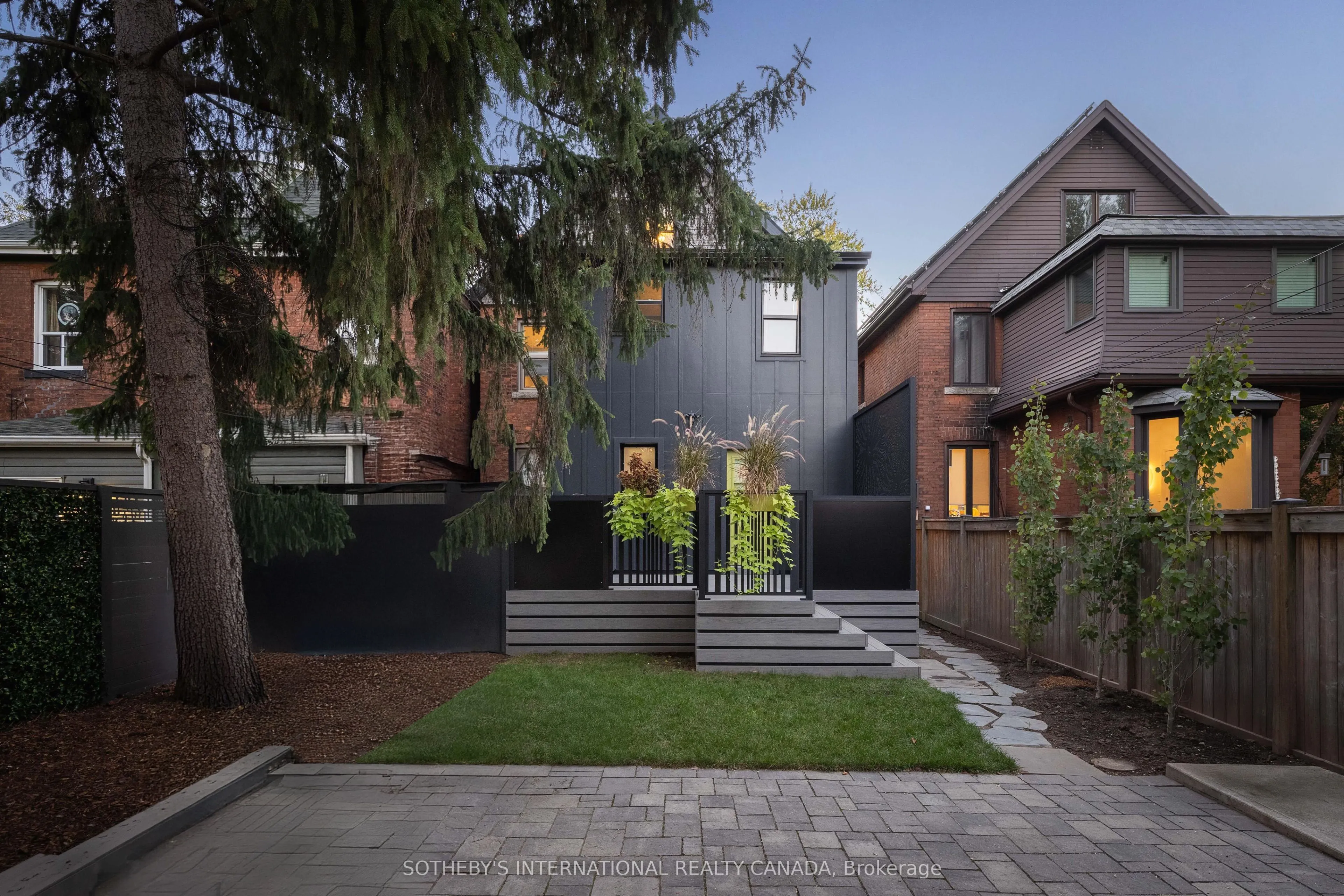 40 Stanley Avenue