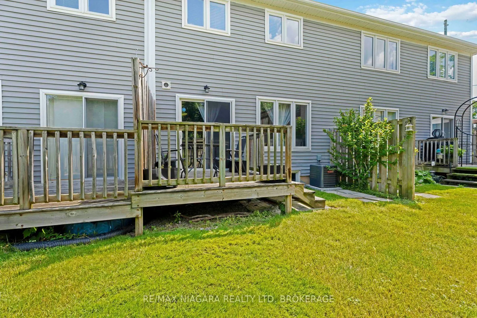 9 Lakeshore Road, #2