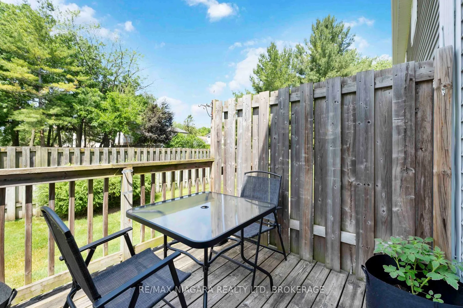9 Lakeshore Road, #2