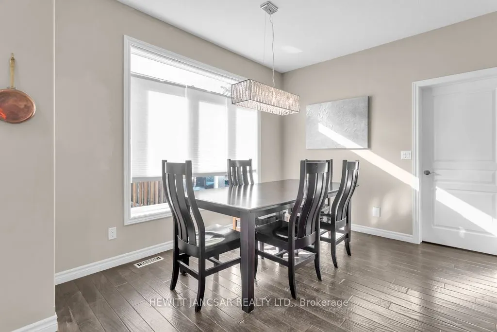 424 Alan Crescent