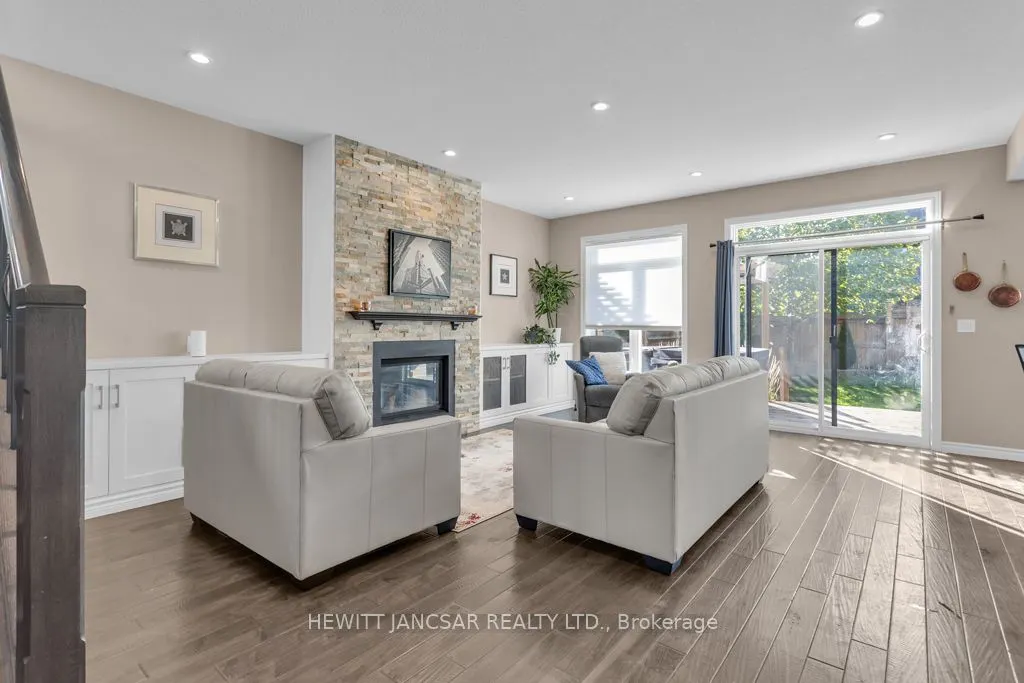 424 Alan Crescent