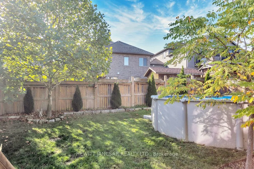 424 Alan Crescent