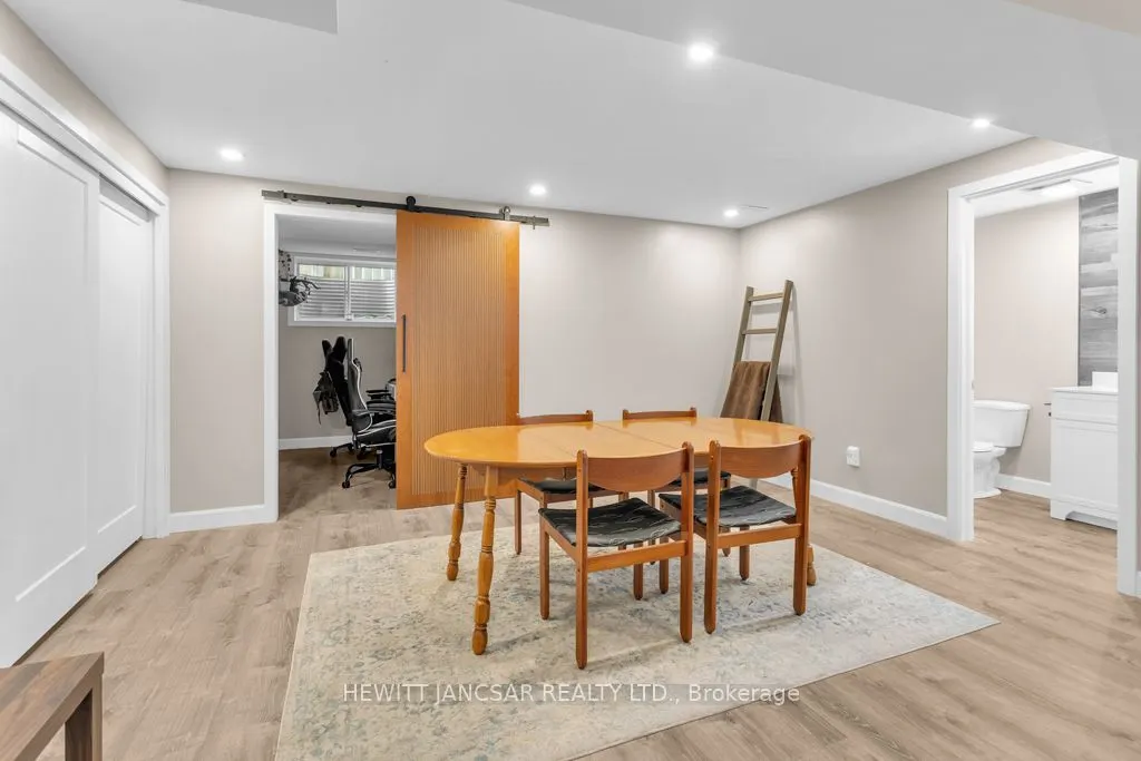 424 Alan Crescent