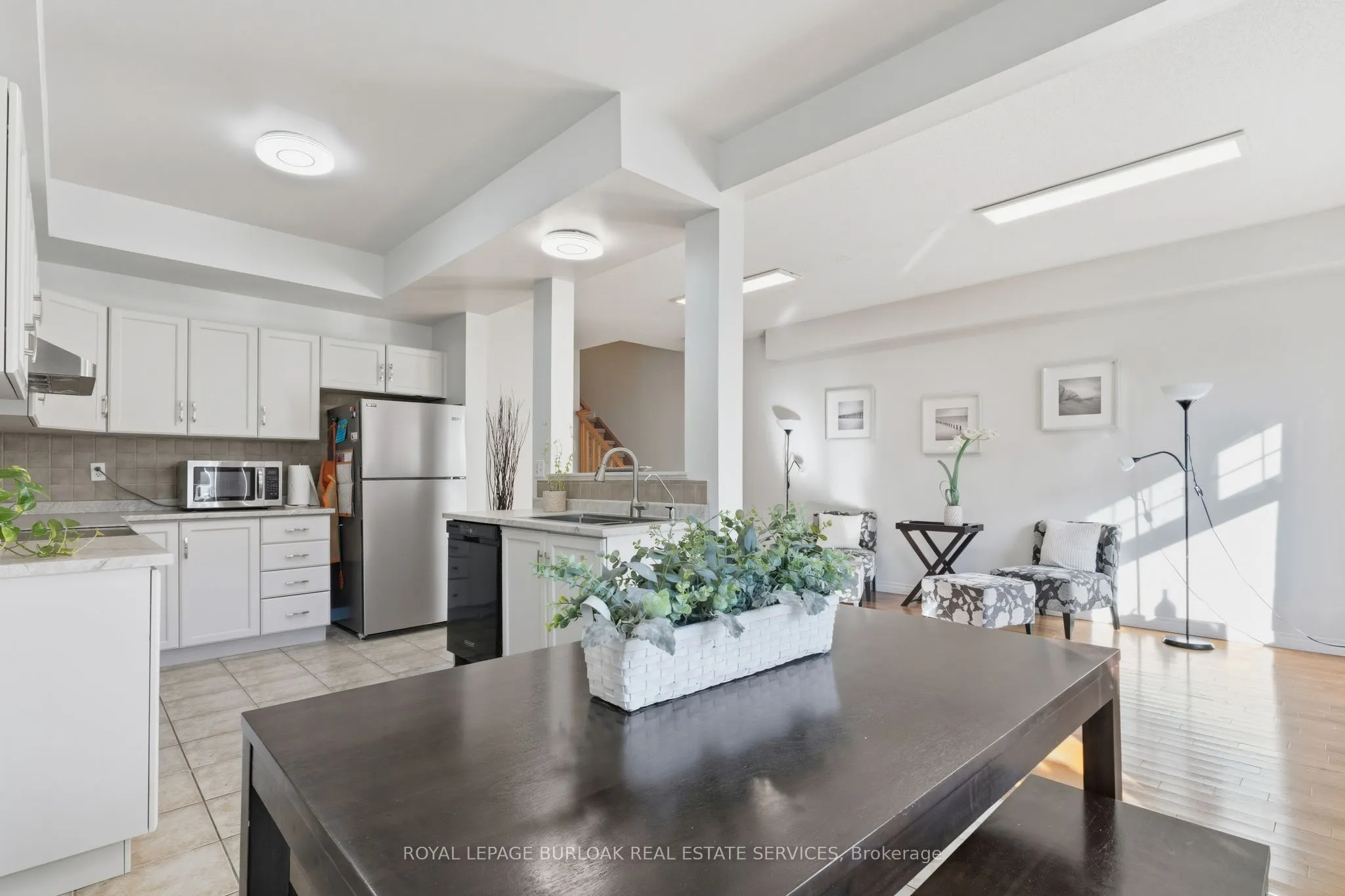 232 Stonehenge Drive, #37