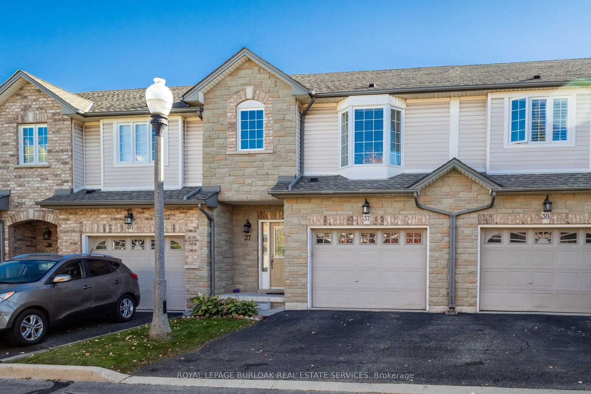 232 Stonehenge Drive, #37