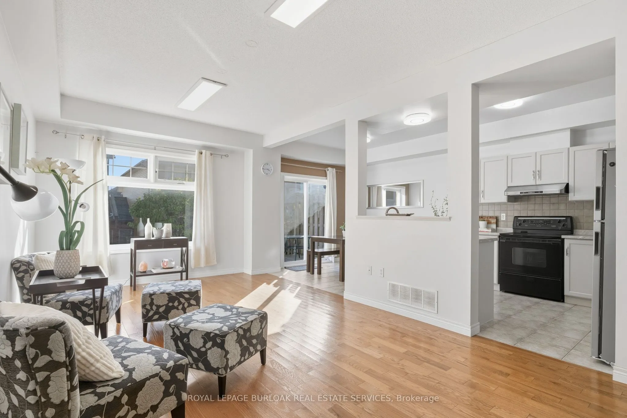 232 Stonehenge Drive, #37