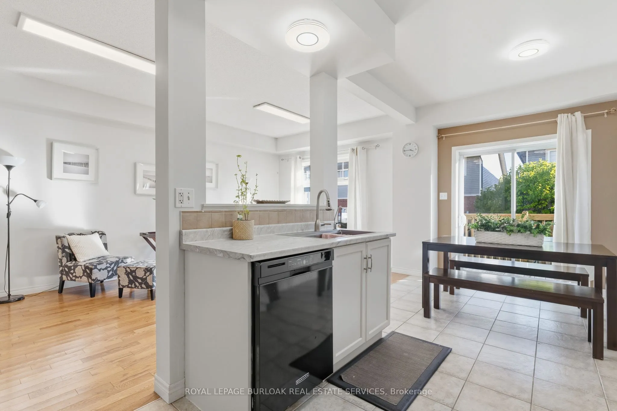 232 Stonehenge Drive, #37