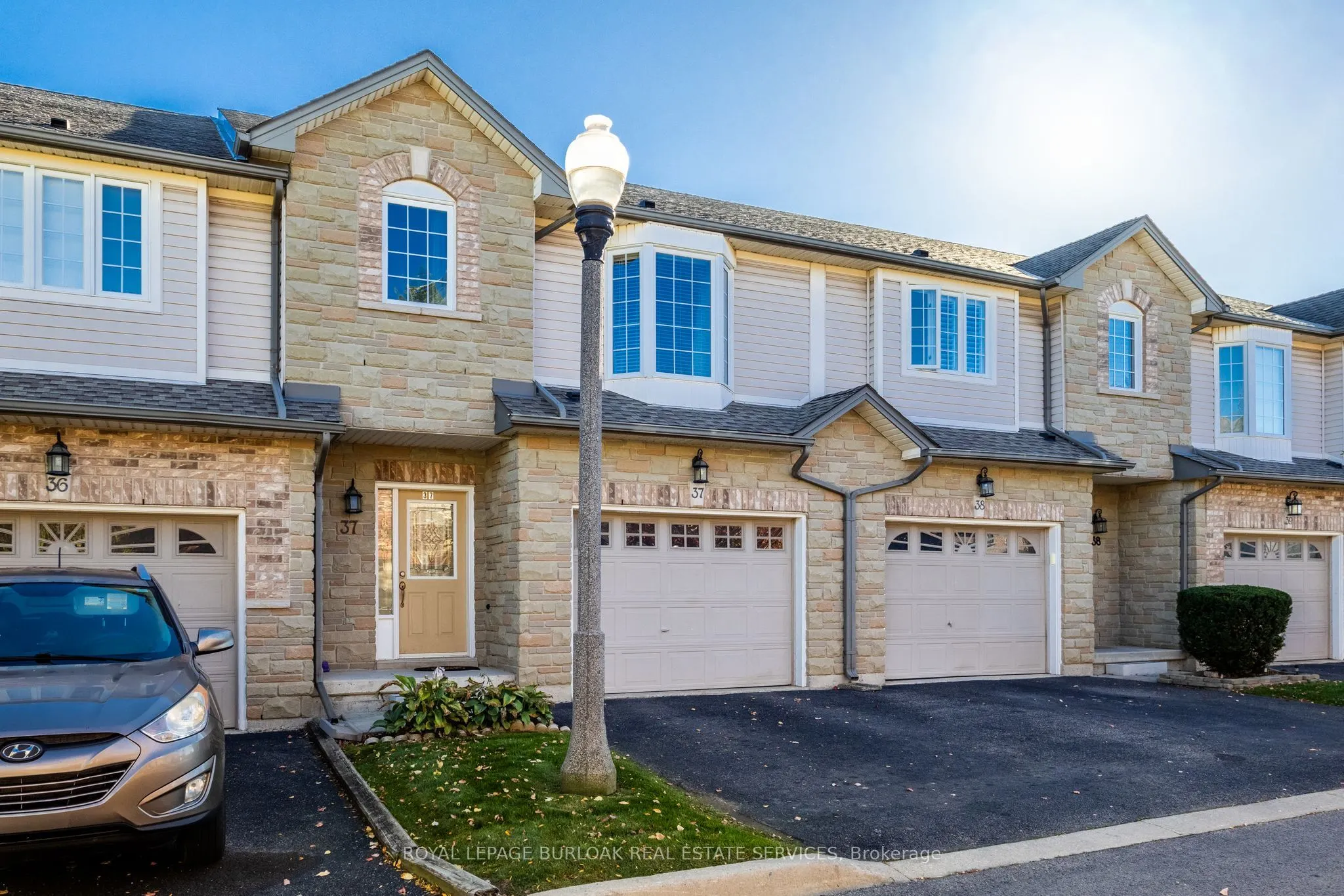 232 Stonehenge Drive, #37