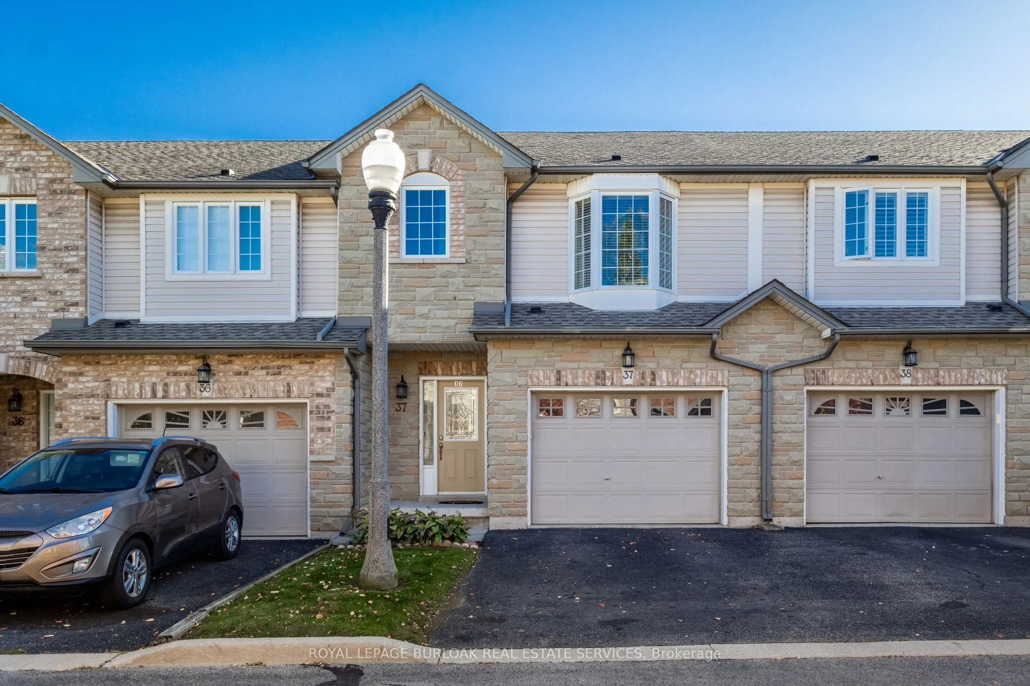 232 Stonehenge Drive, #37