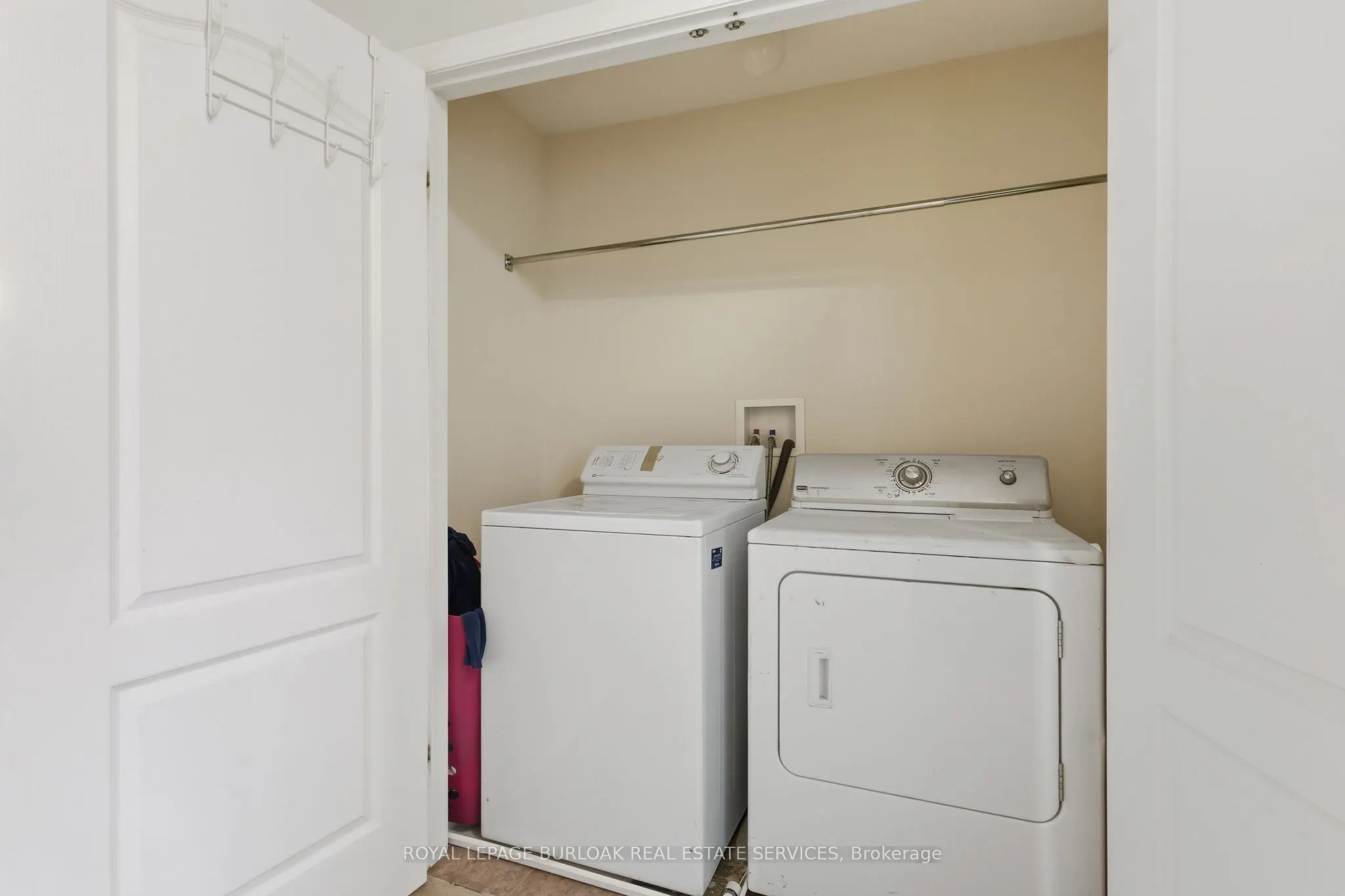 232 Stonehenge Drive, #37