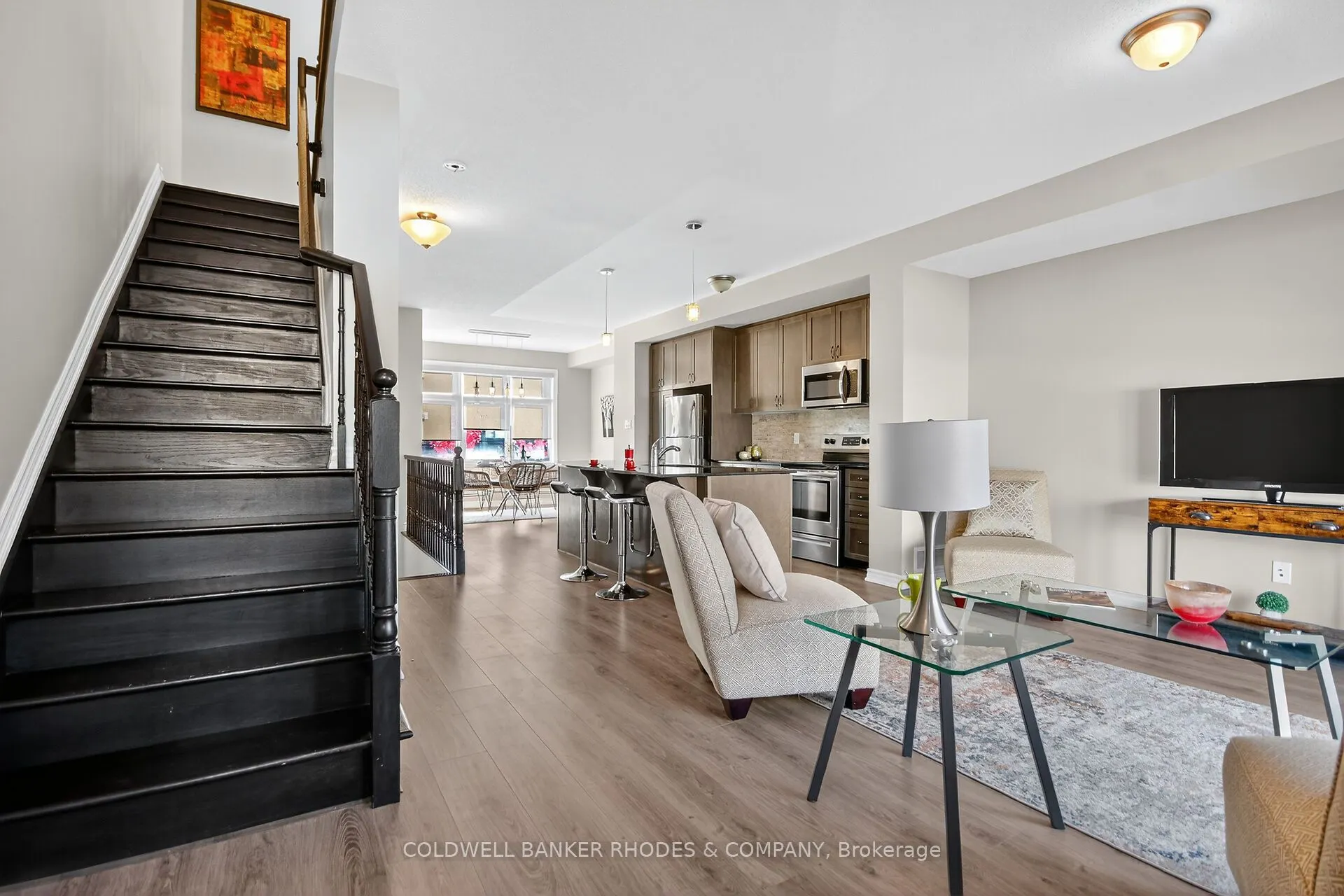 815 Mikinak Road