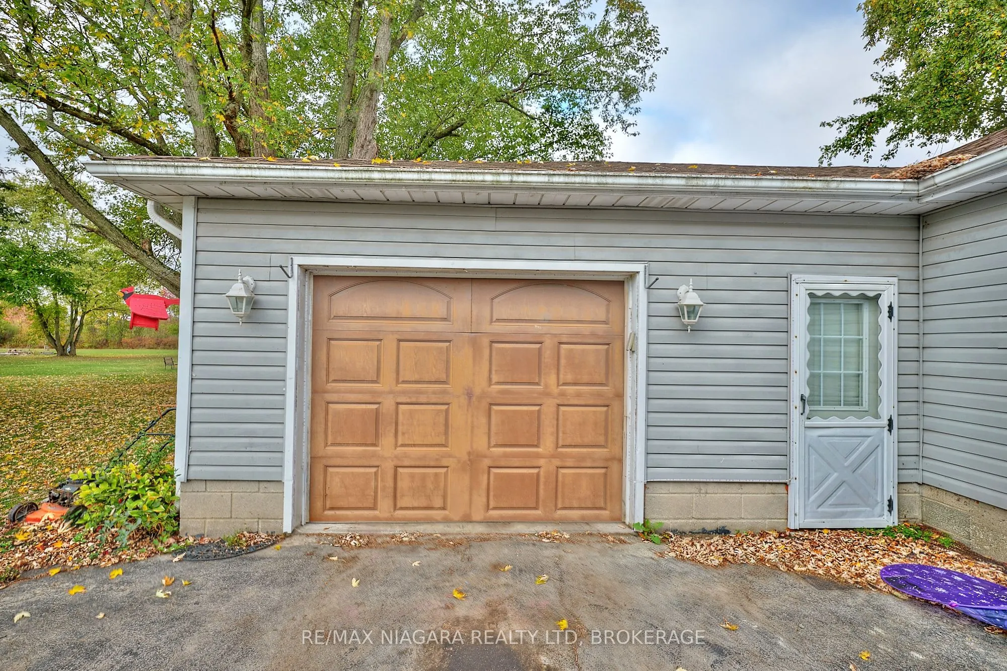 2503 Coral Avenue