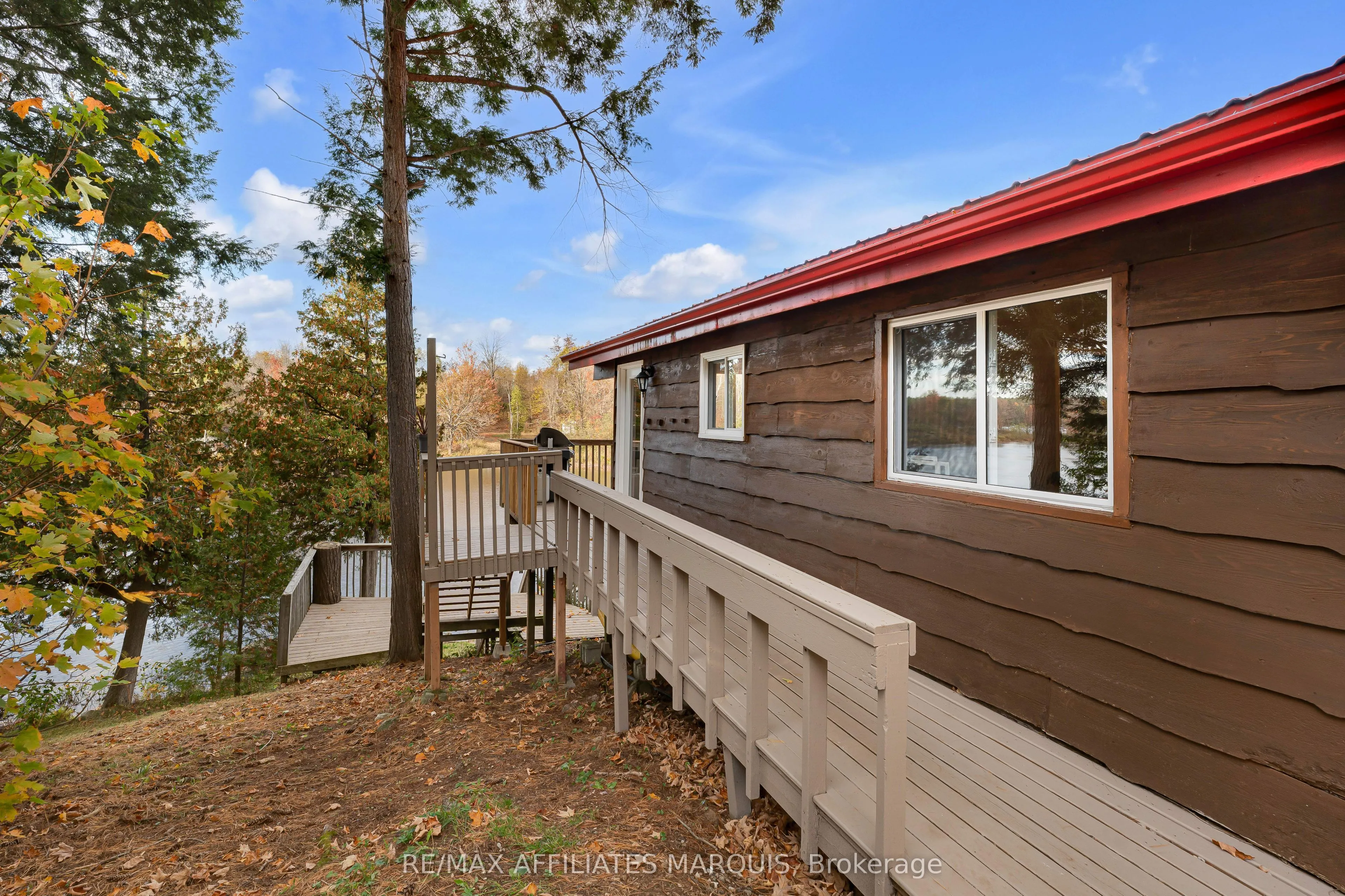 3257B Frontenac Road