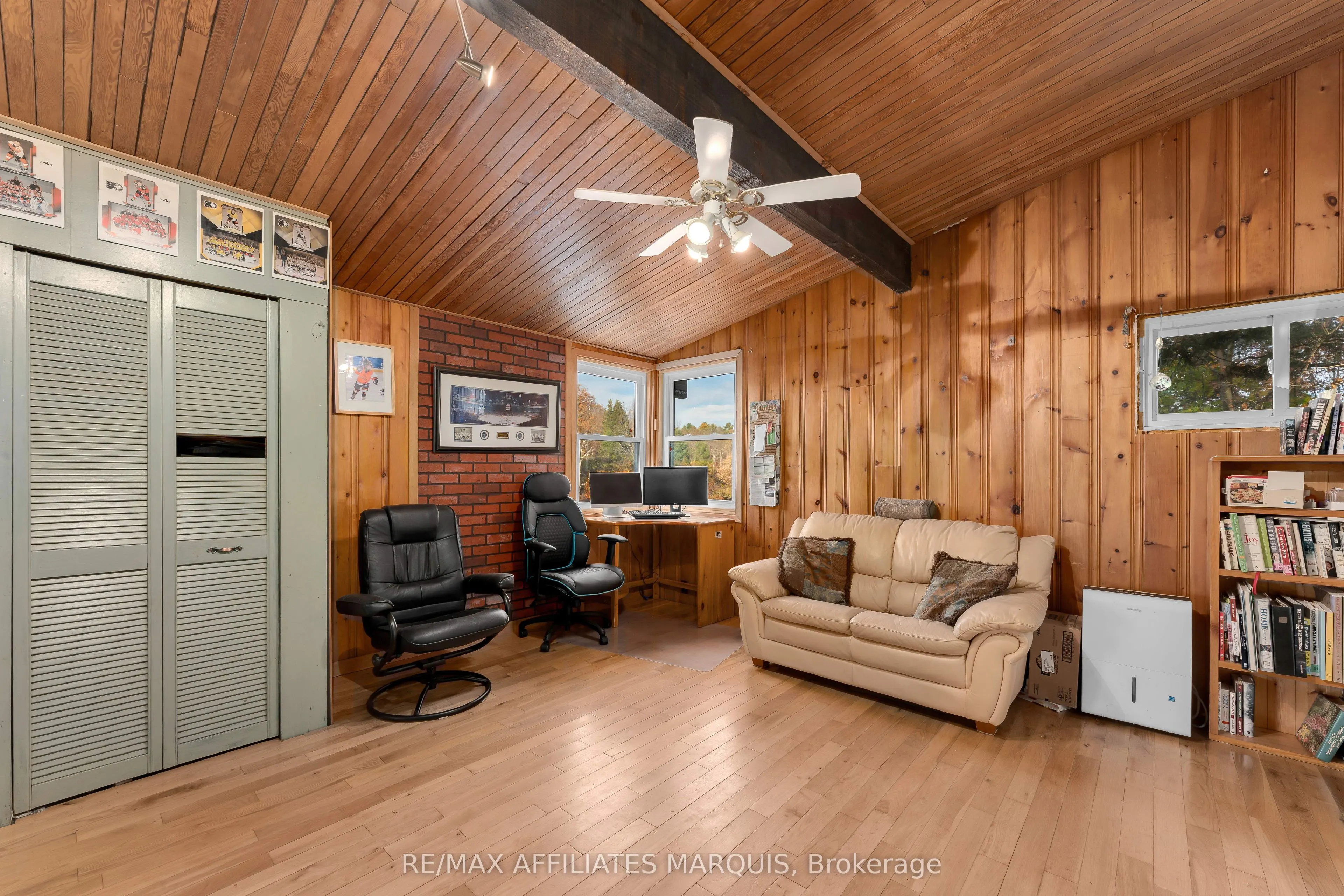 3257B Frontenac Road
