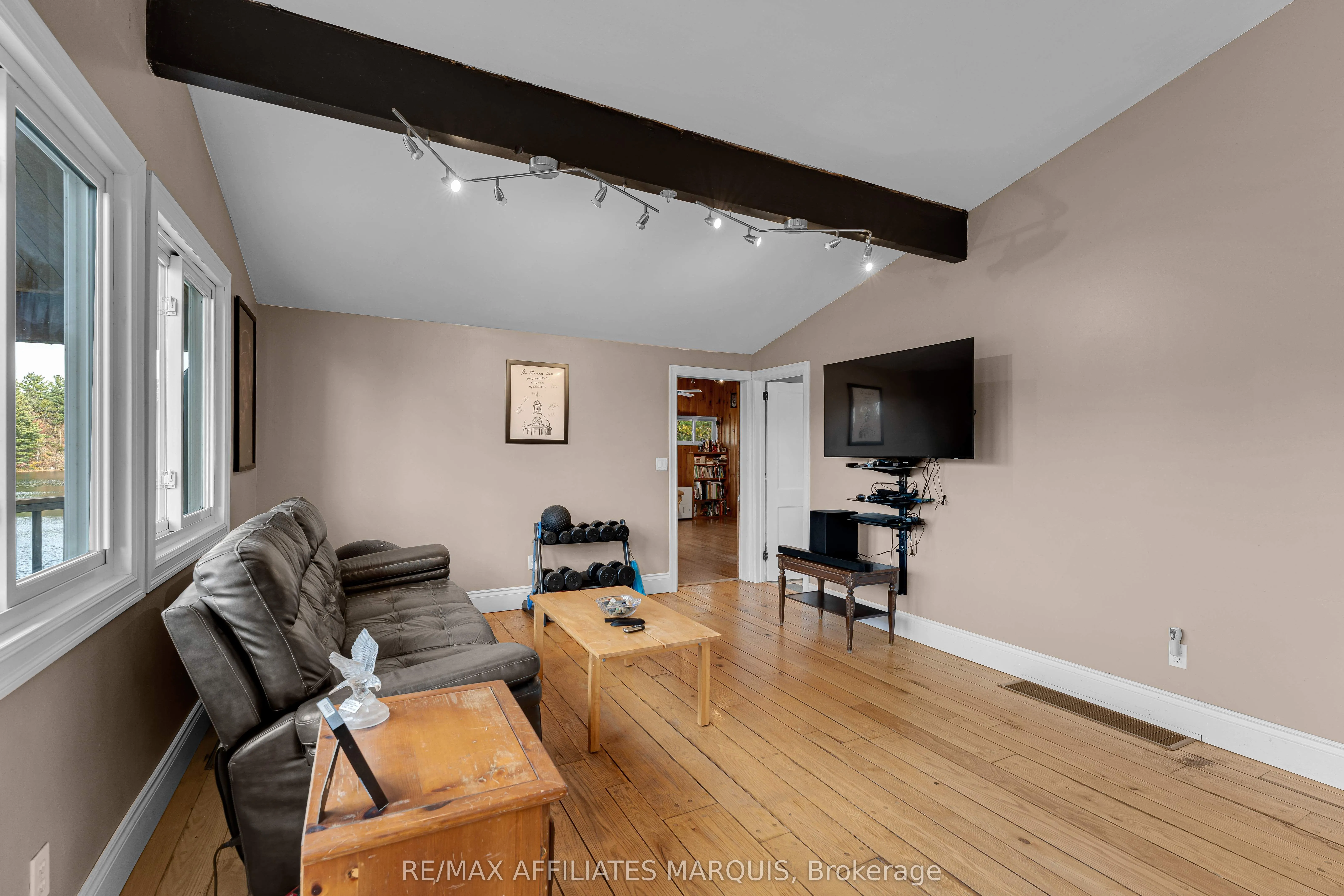 3257B Frontenac Road