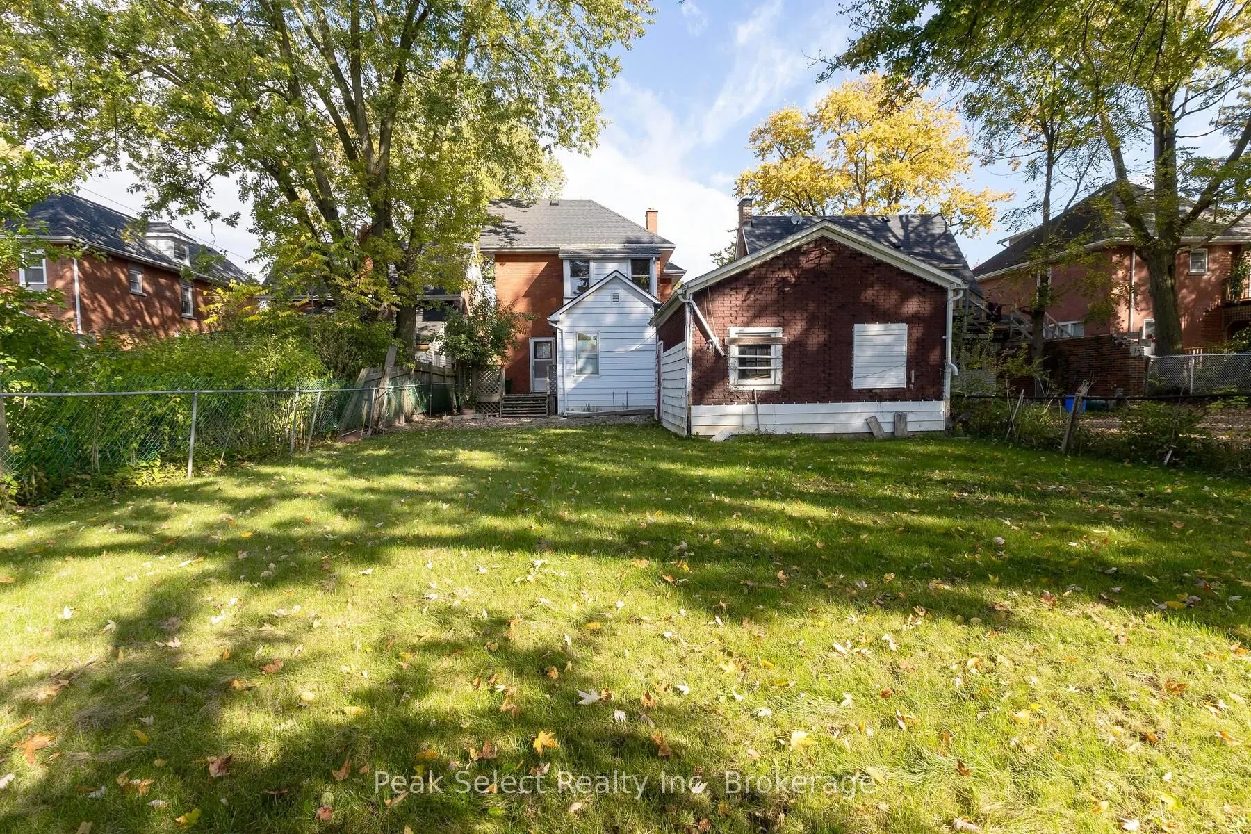261 Ontario Street