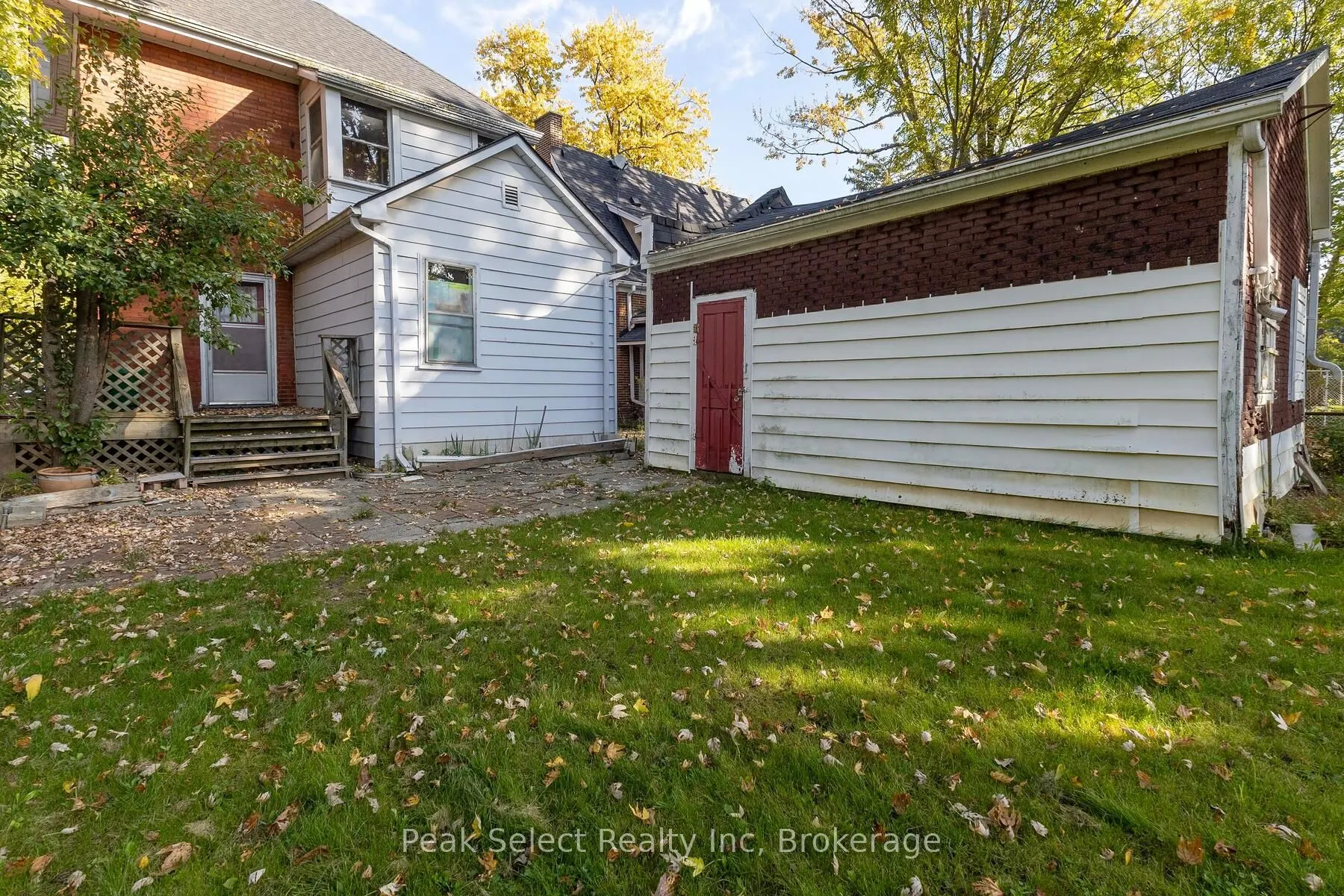 261 Ontario Street