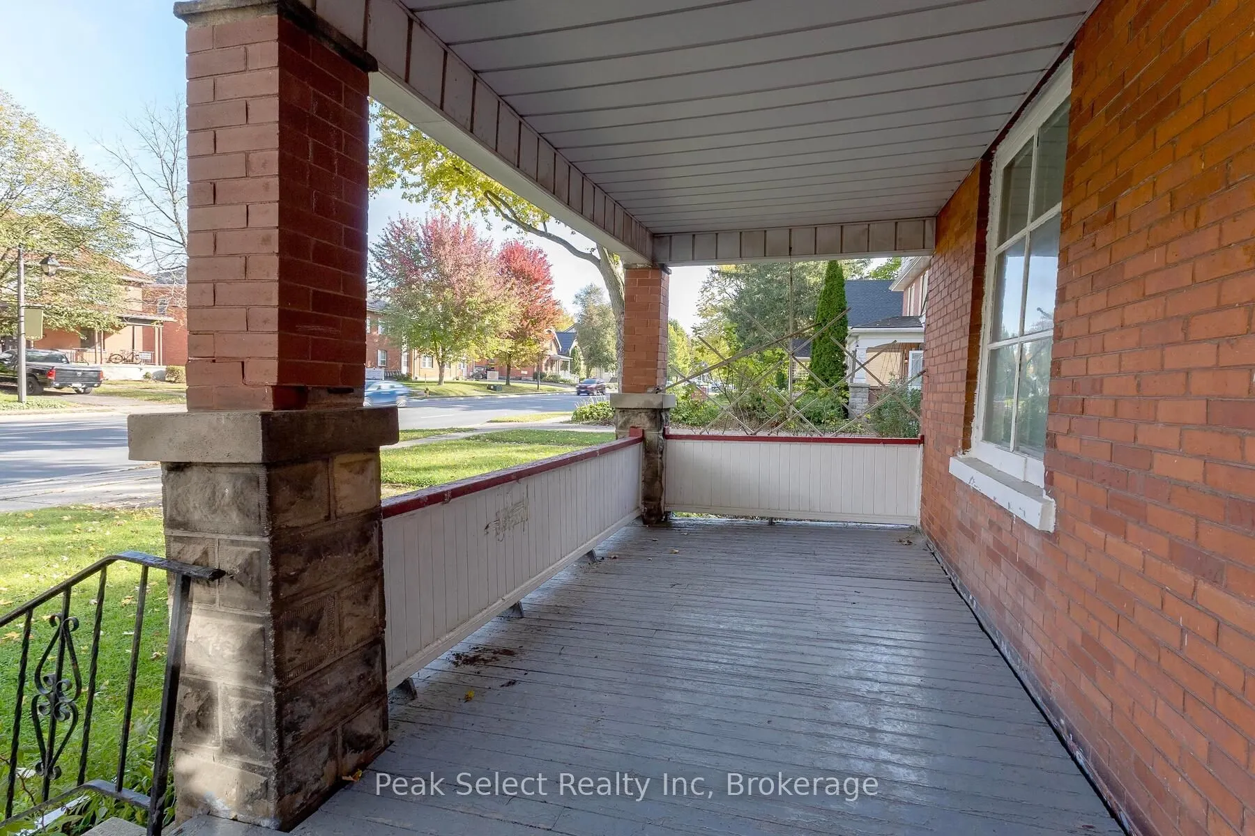 261 Ontario Street