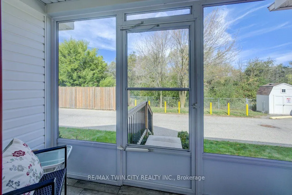 128 Wesley Crescent