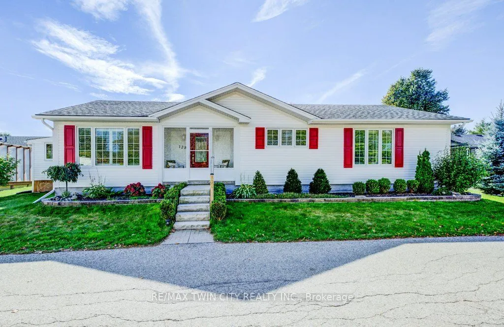 128 Wesley Crescent