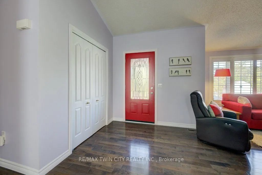 128 Wesley Crescent