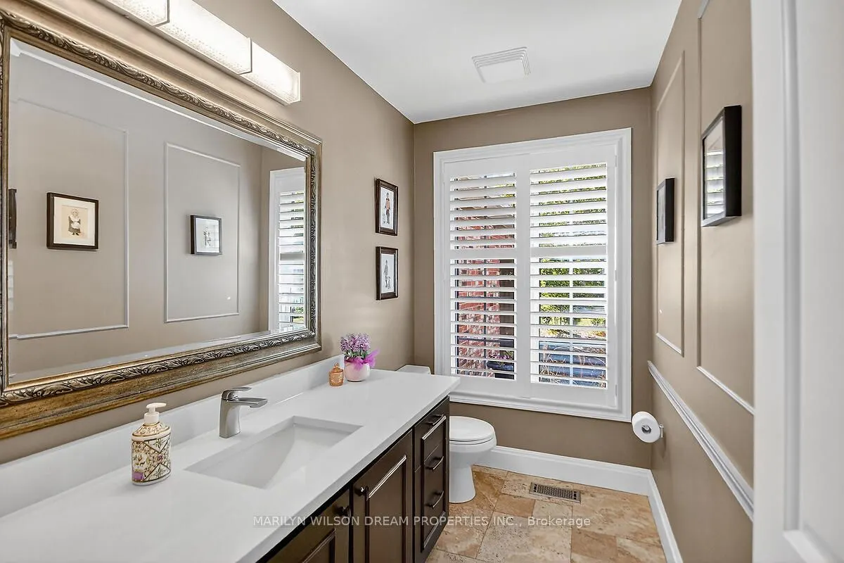 2998 Barlow Crescent
