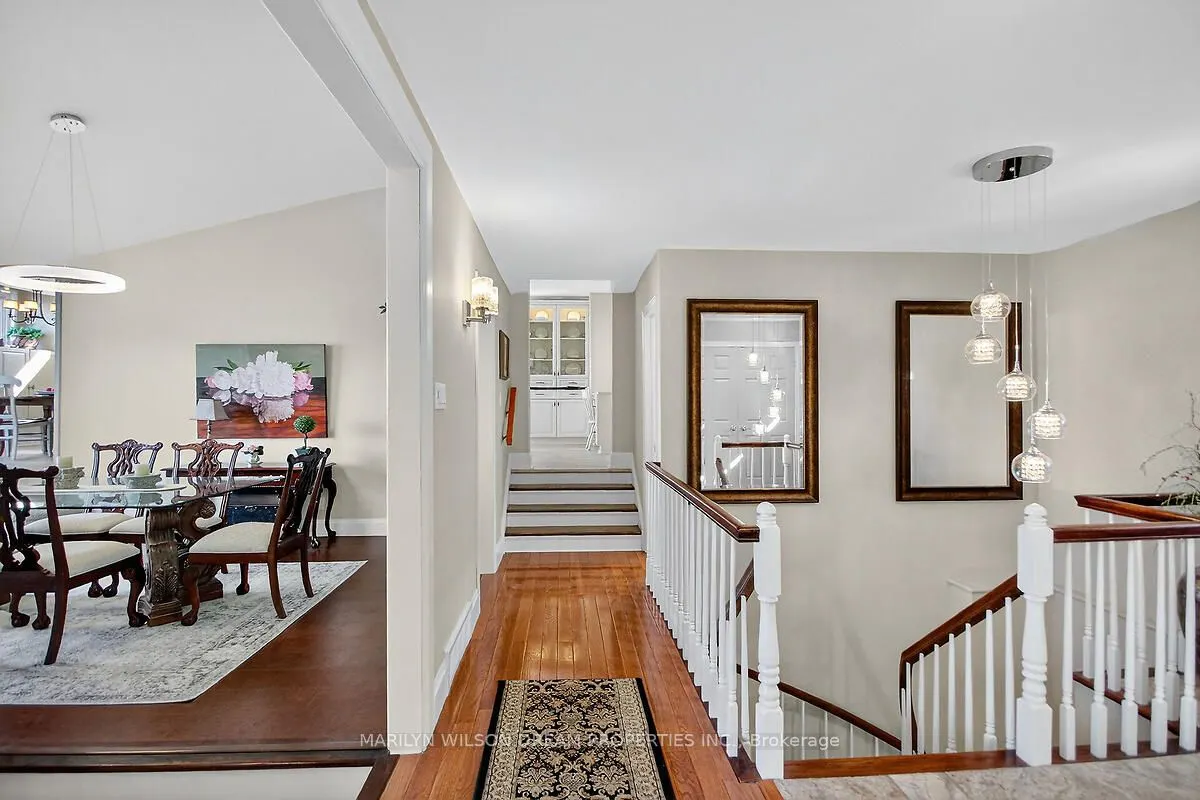 2998 Barlow Crescent