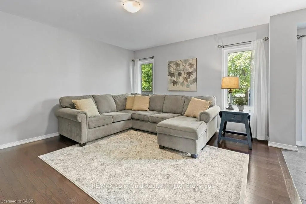 286 Apple Hill Crescent