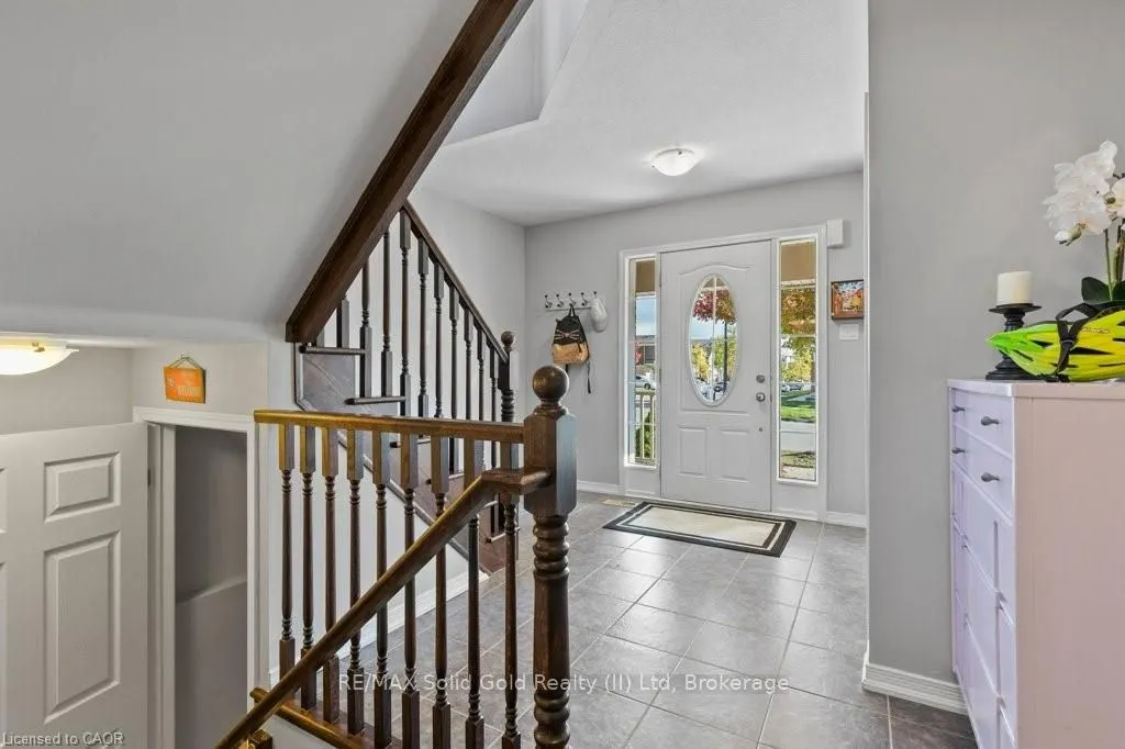 286 Apple Hill Crescent