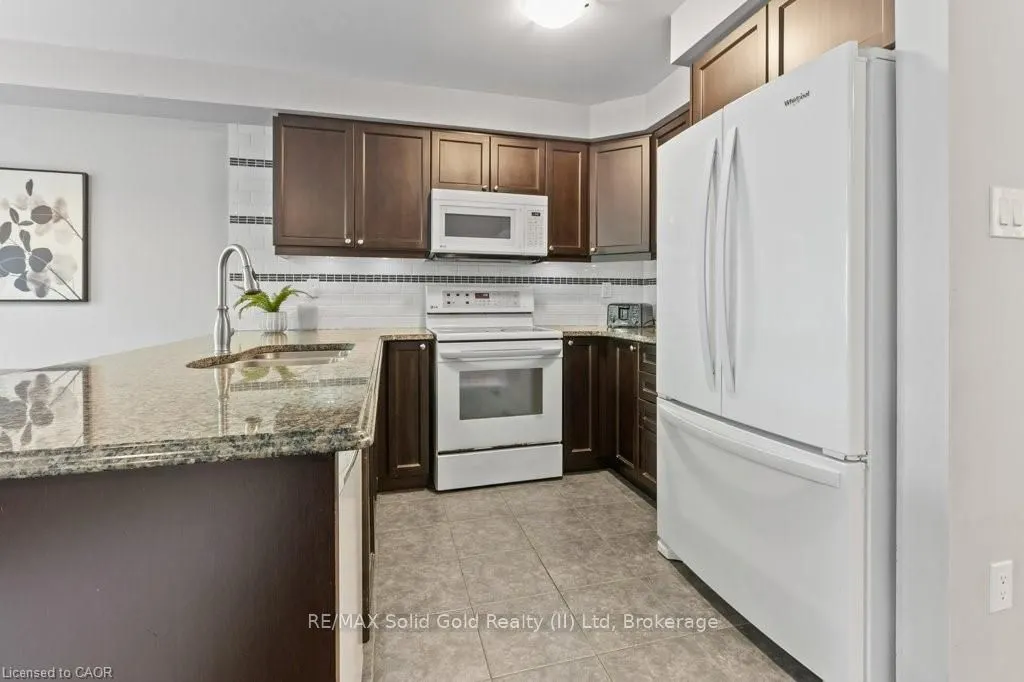286 Apple Hill Crescent