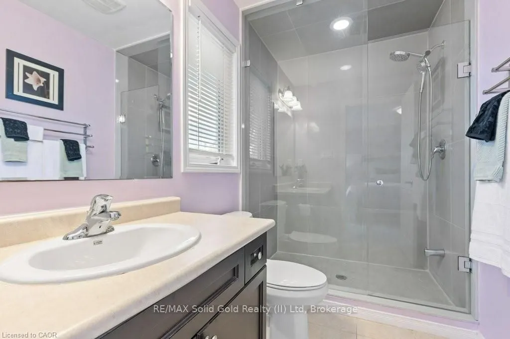 286 Apple Hill Crescent
