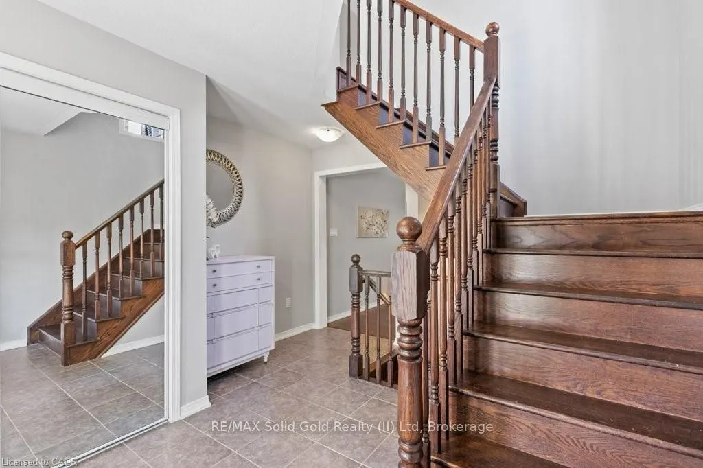 286 Apple Hill Crescent