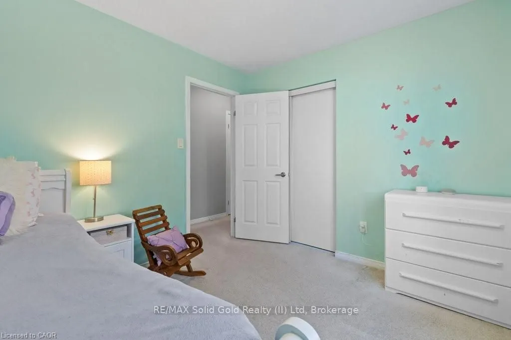 286 Apple Hill Crescent