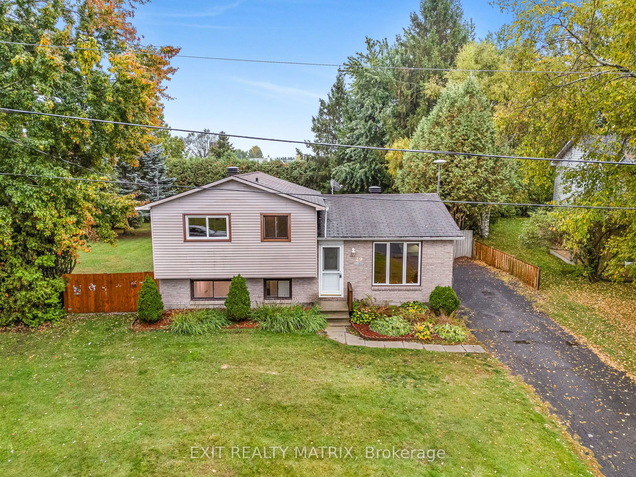 29 Louise Crescent