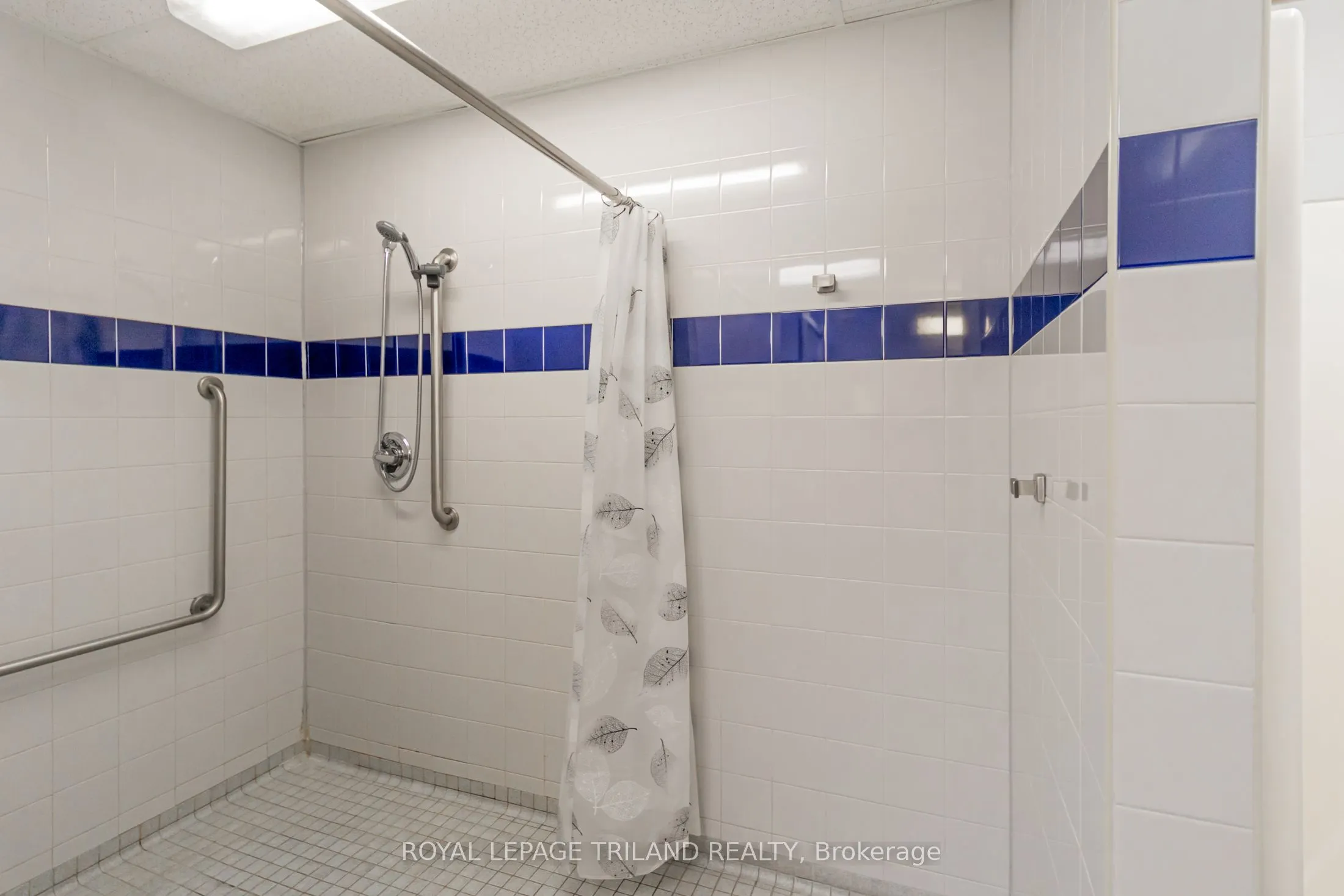 37 ONTARIO Street N, #1