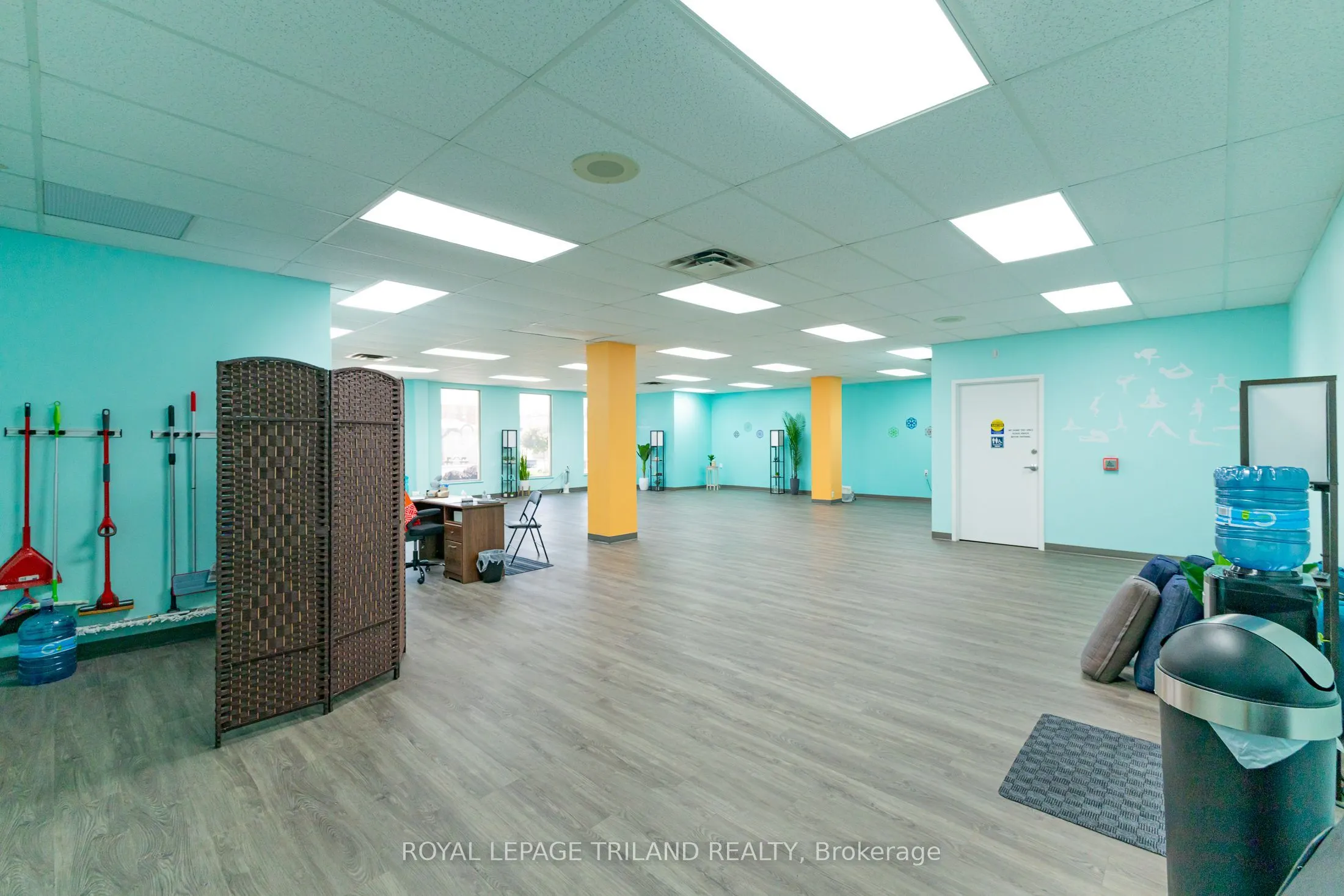 37 ONTARIO Street N, #1