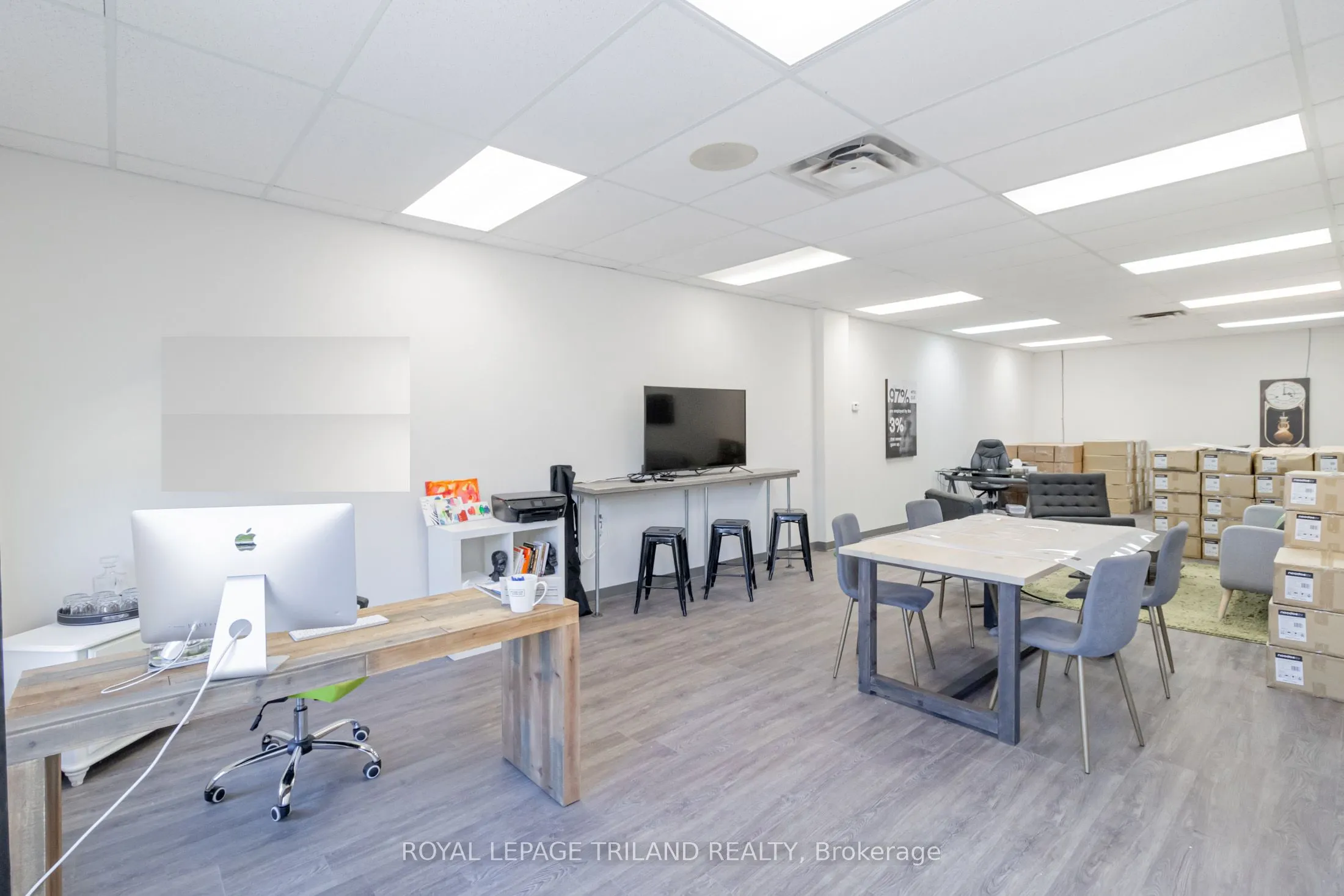 37 ONTARIO Street N, #1