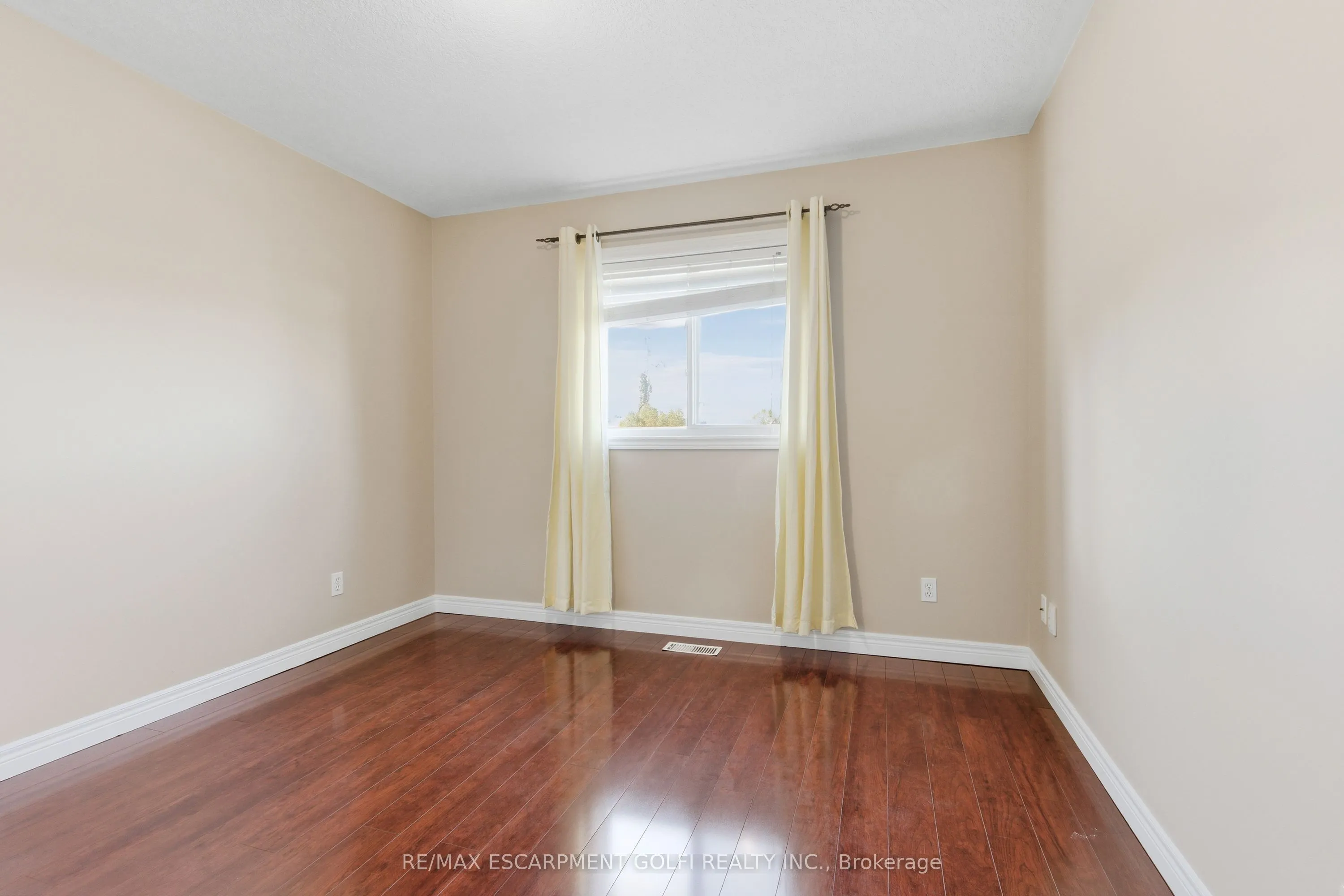 213 Dorchester Drive
