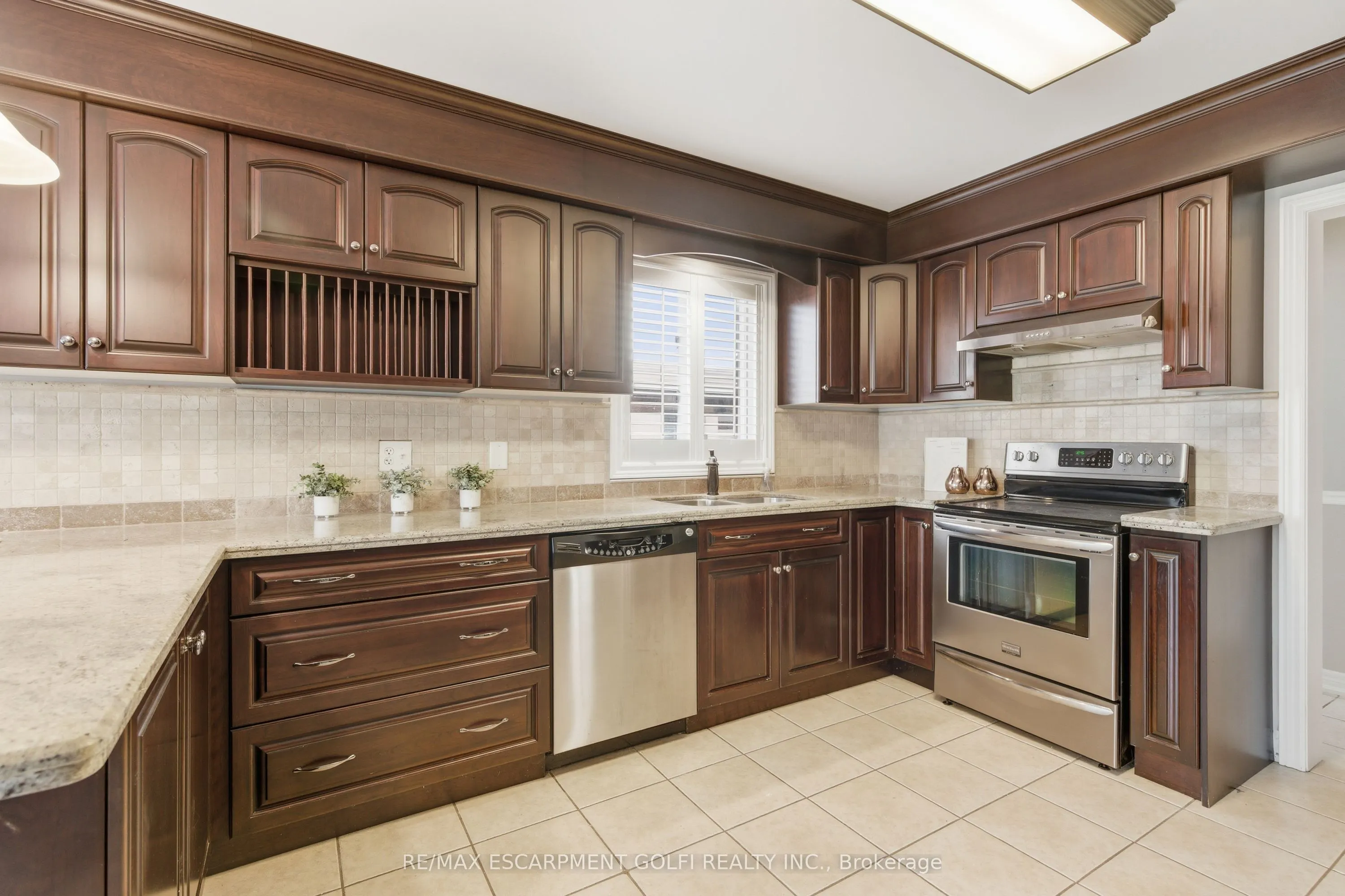 213 Dorchester Drive