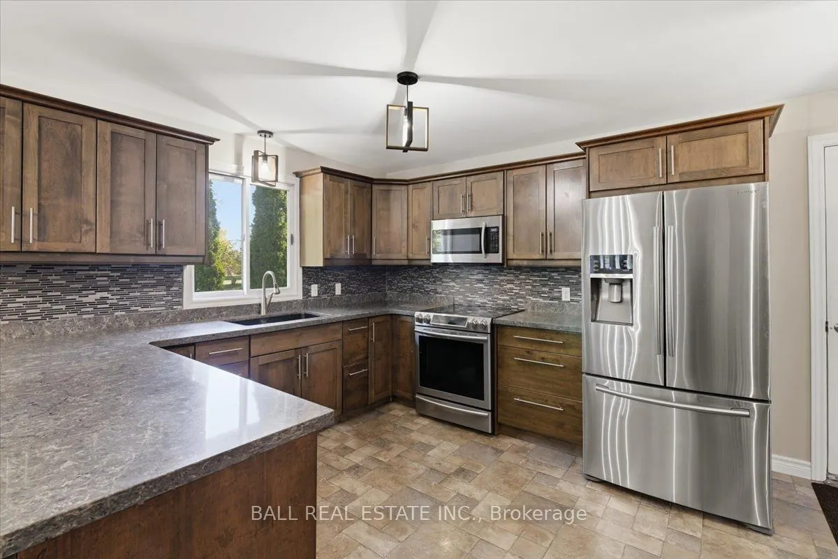 2046 Selwyn Road