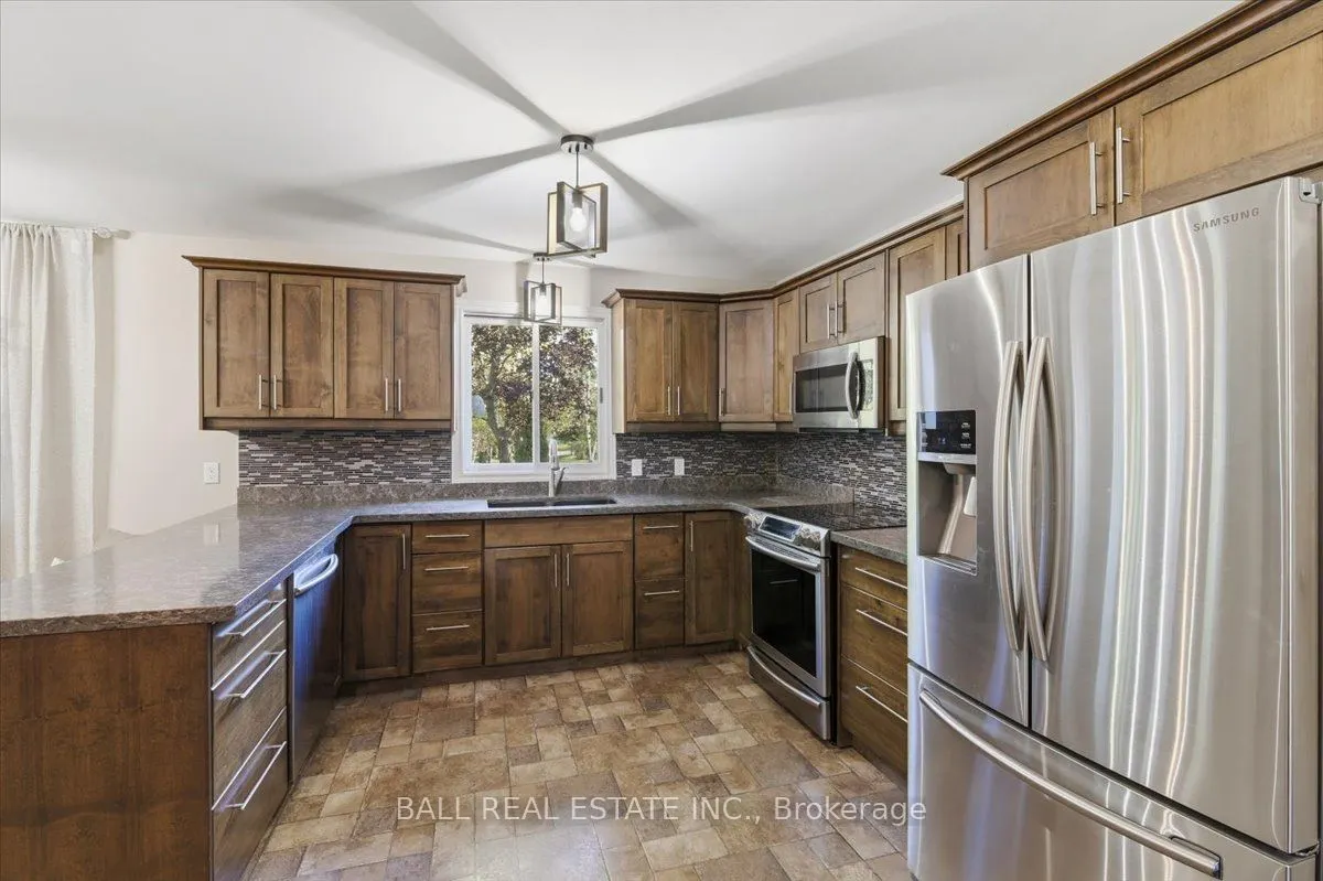 2046 Selwyn Road