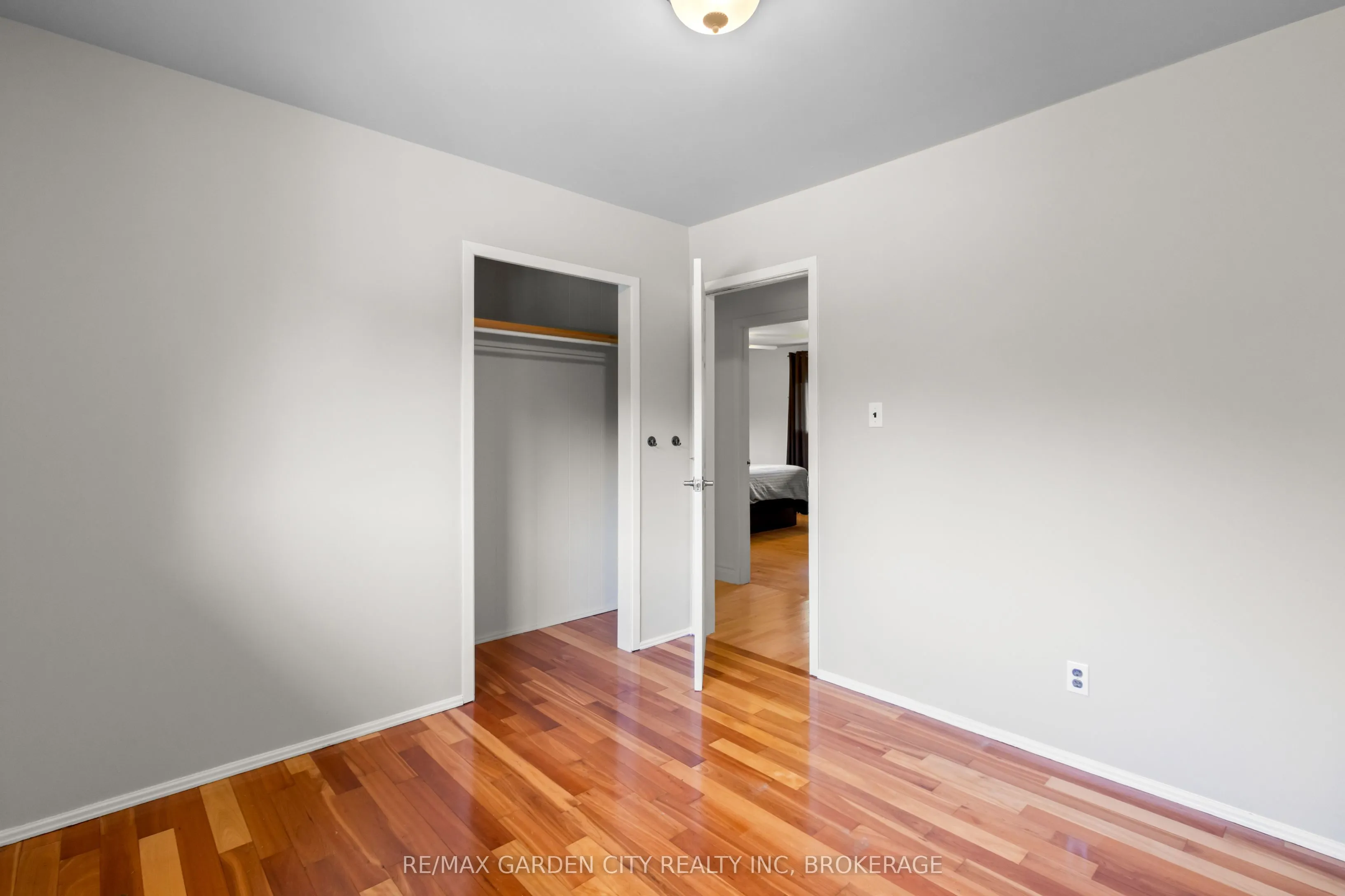 317540 6&10 Highway