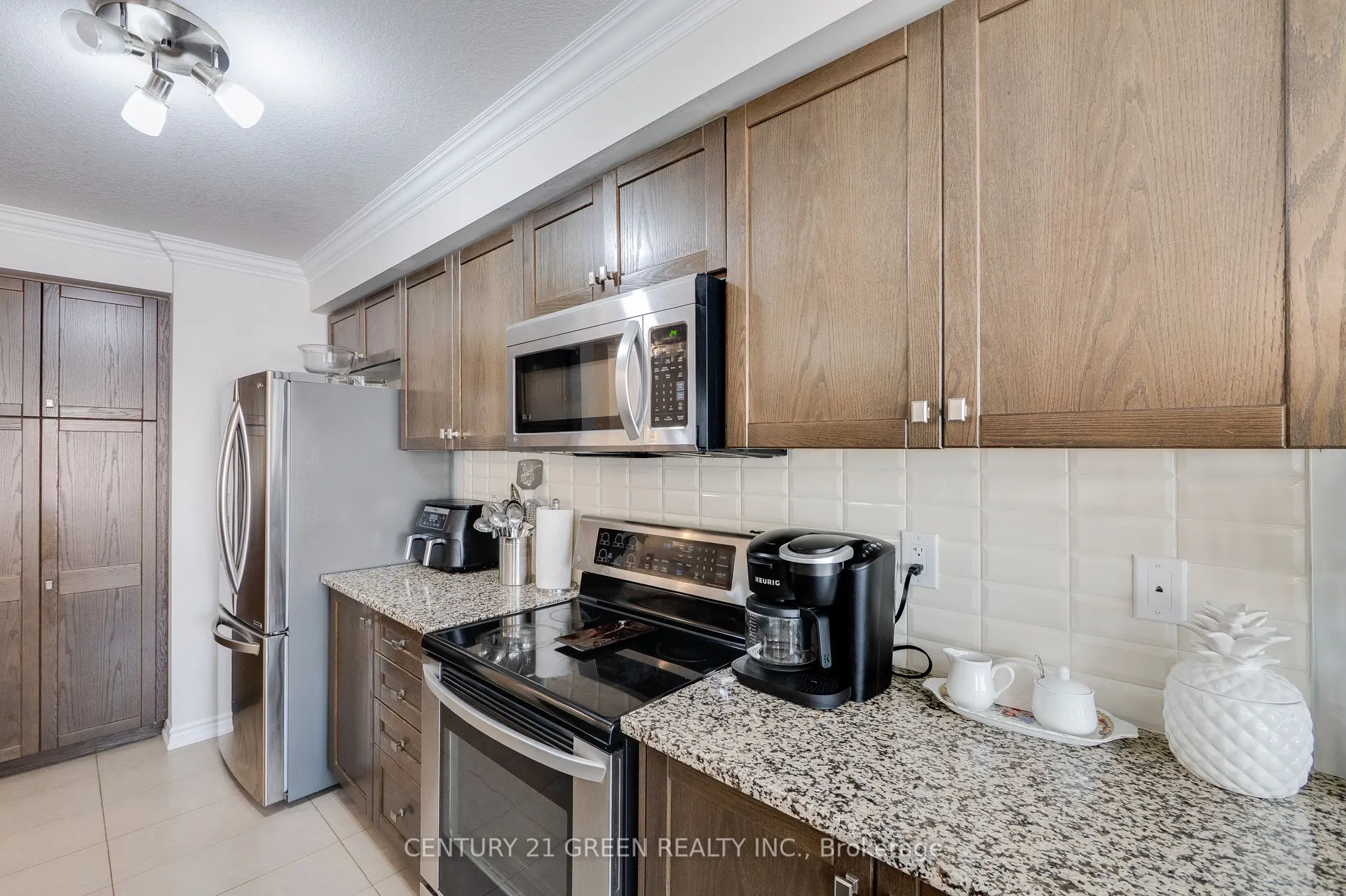 22 Scarletwood Street