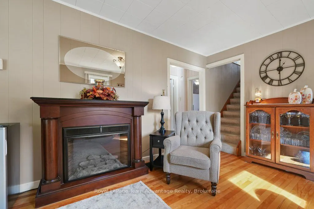 43 Hillcrest Avenue