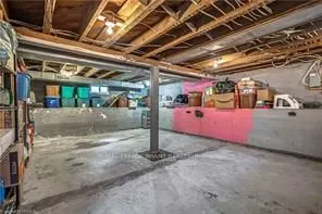 118 Main Street W