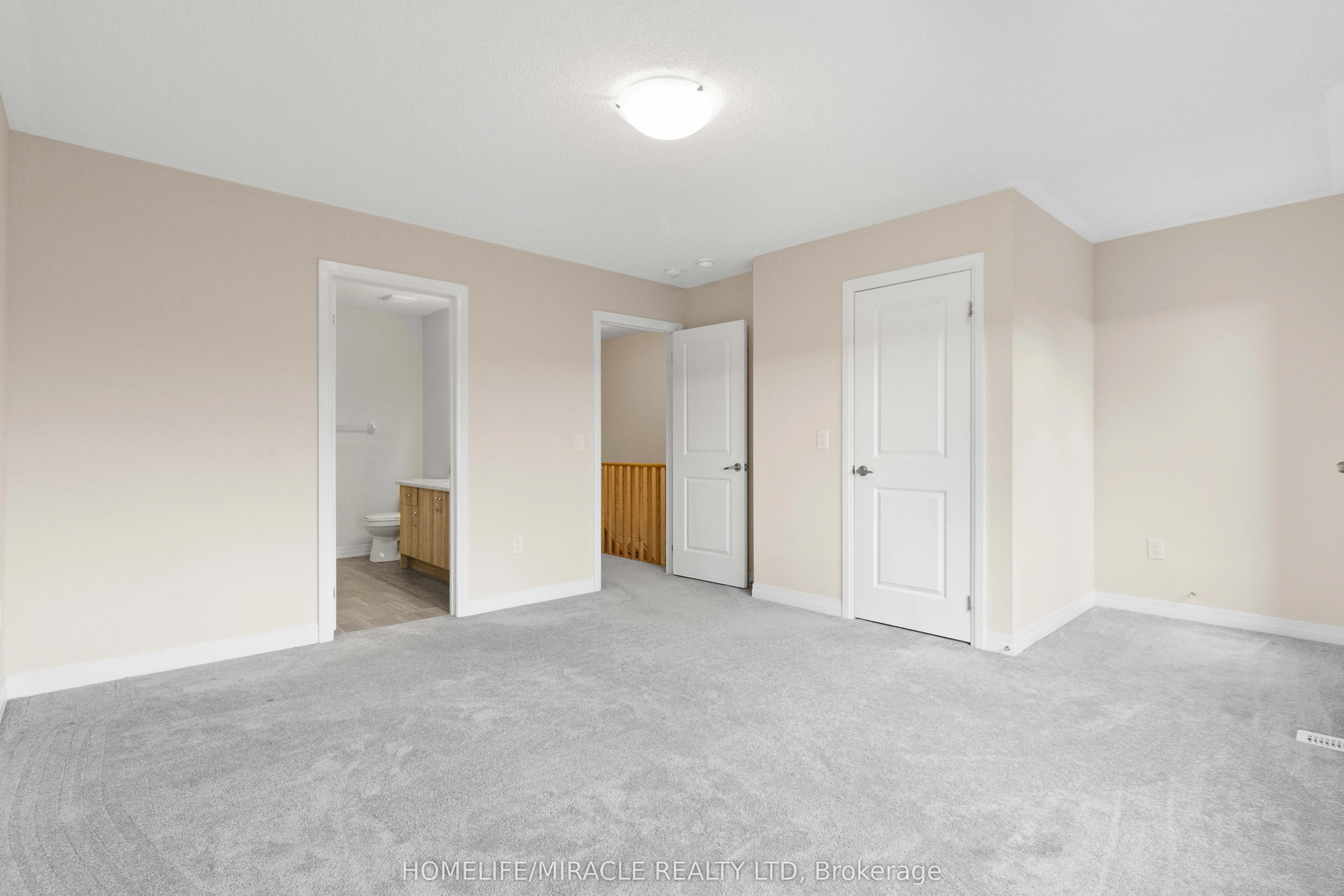 585 Colborne Street E, #109