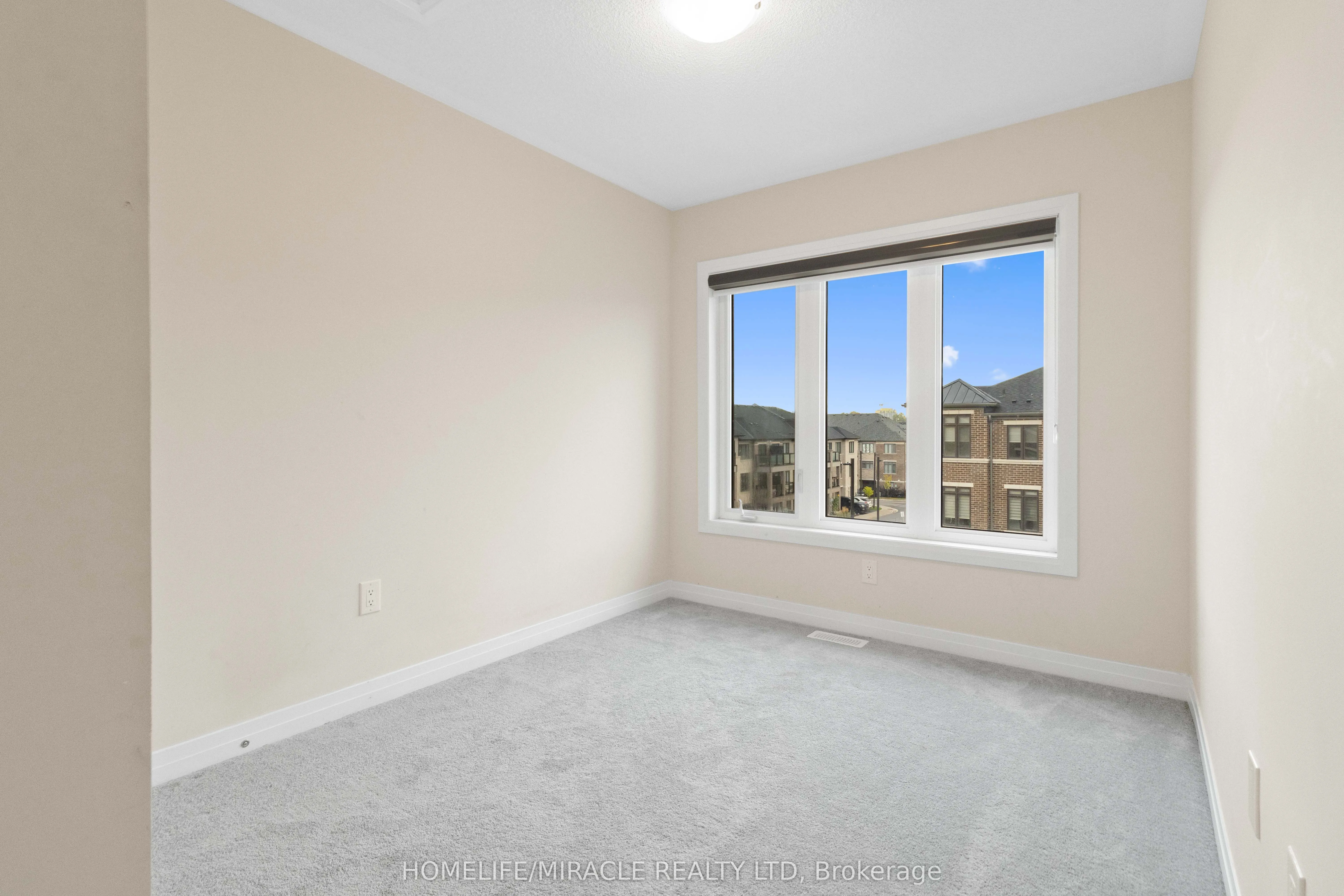 585 Colborne Street E, #109