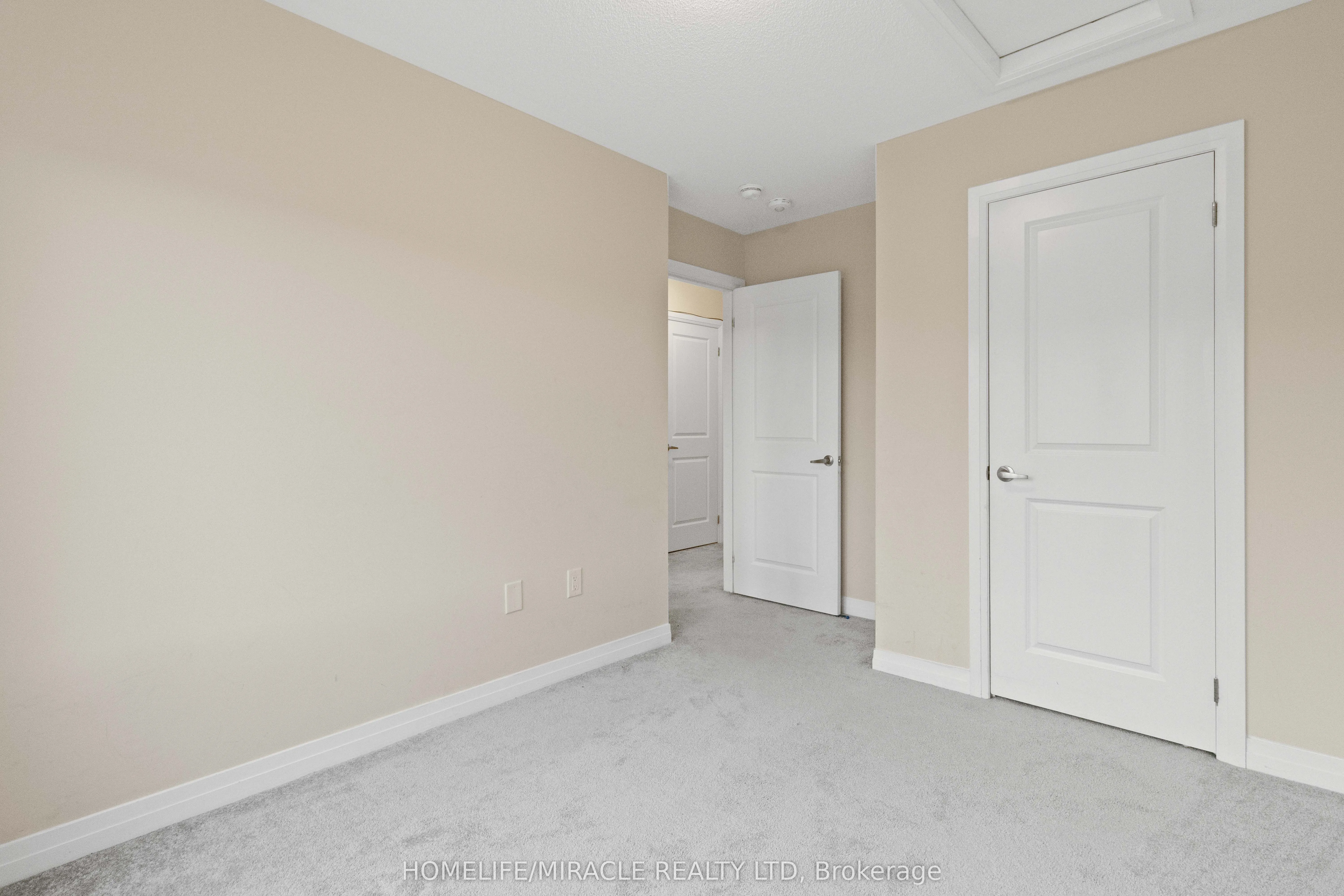 585 Colborne Street E, #109