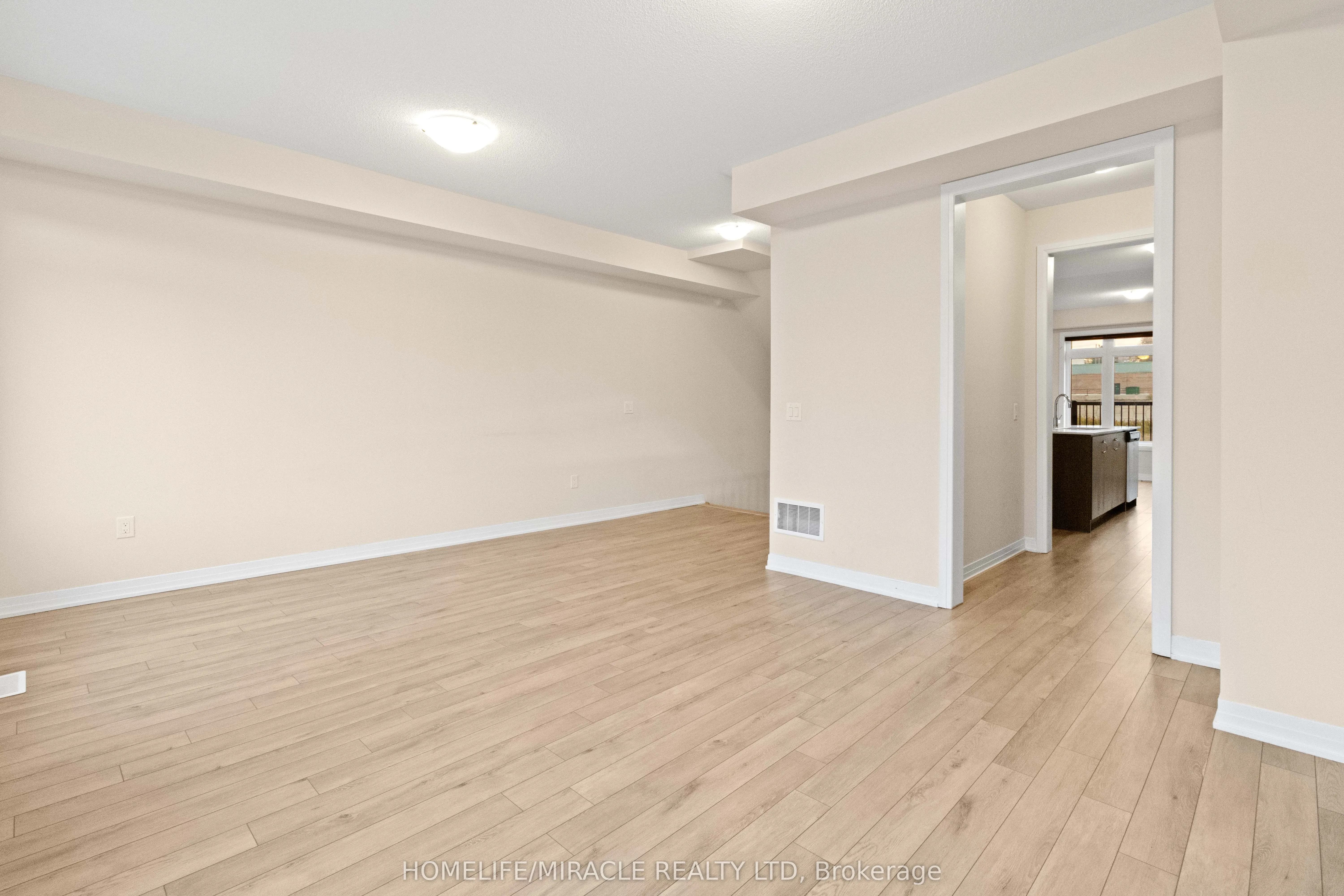 585 Colborne Street E, #109