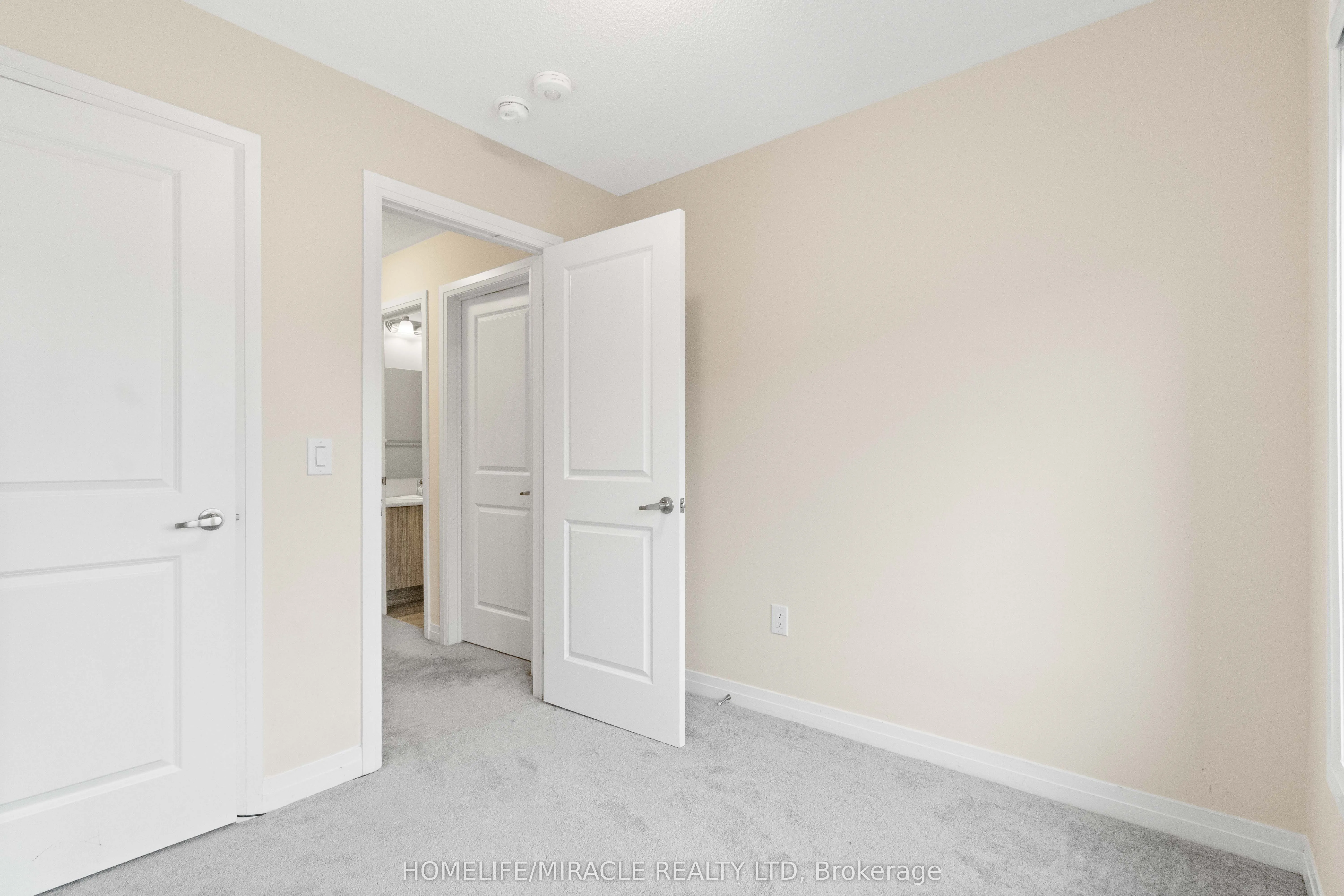 585 Colborne Street E, #109